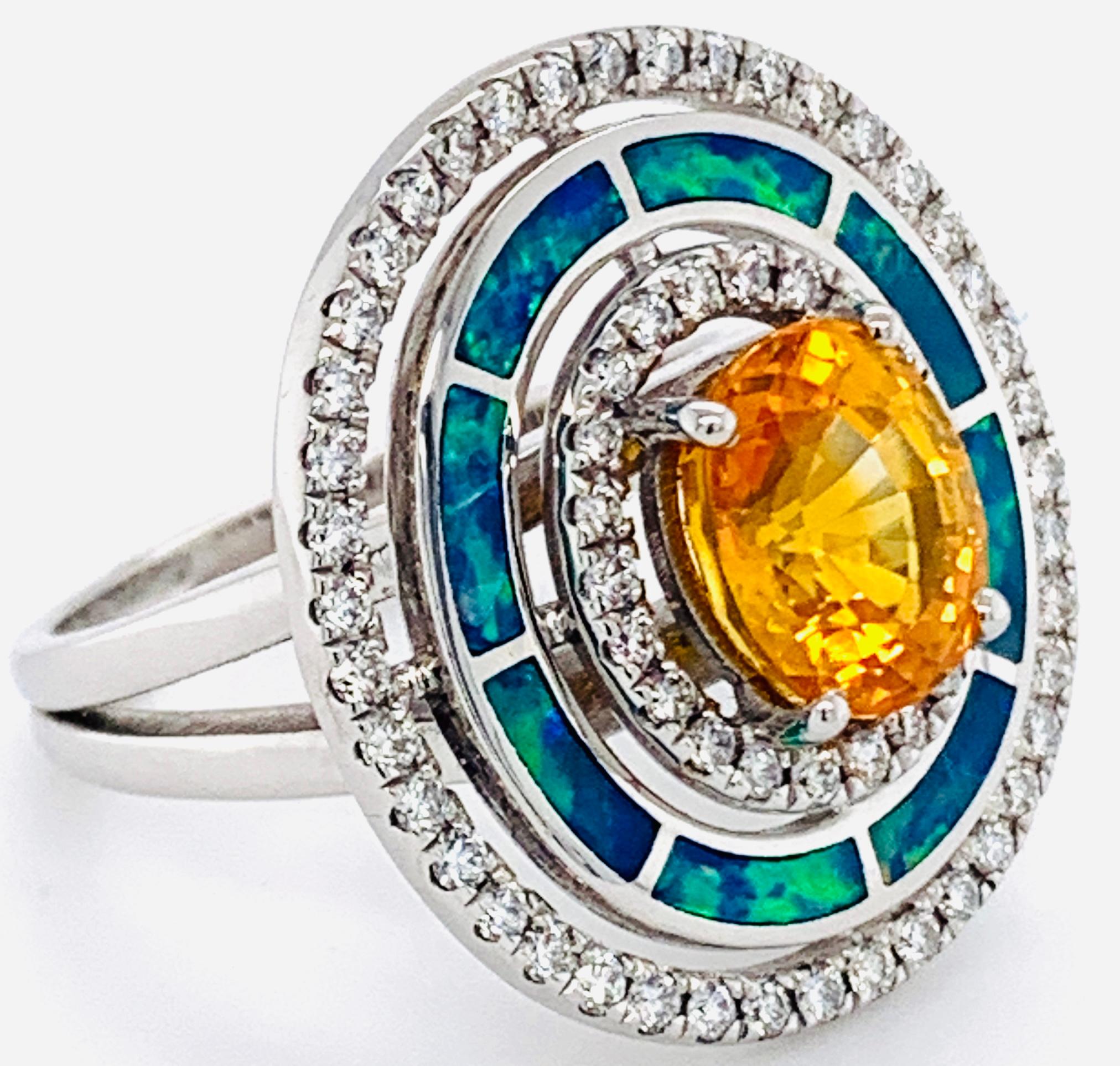 Danuta Verlobungsring mit gelbem Saphir und australischem natürlichem Opal-Intarsien (Moderne) im Angebot