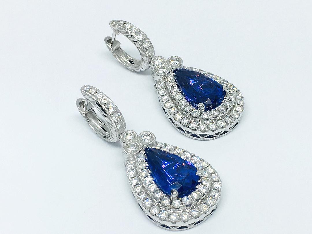 Women's 18 Karat Gold 8.22 Carat AAAA Color Tanzanite and Diamond Earrings For Sale