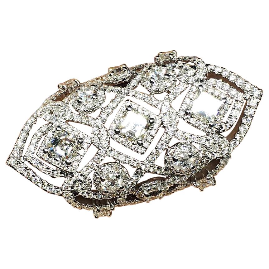 18 Karat White 13g Gold 3.80 Carat Diamond Ring For Sale