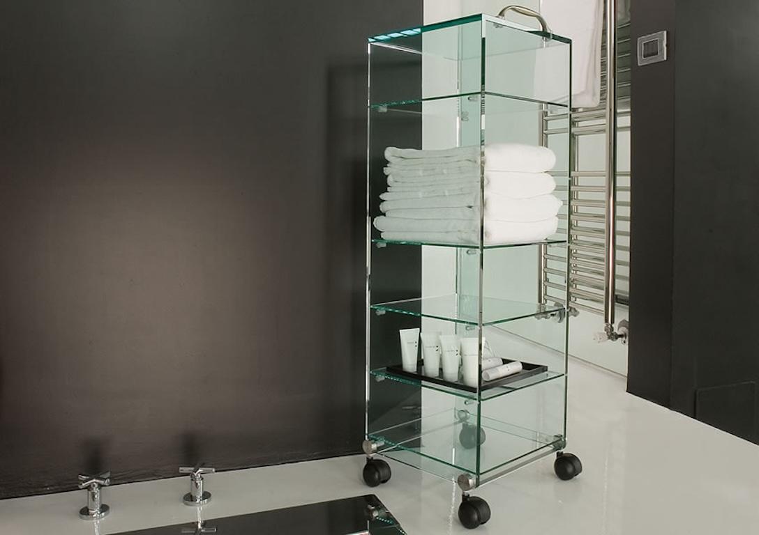 The trolley Dappertutto is born from a project by Marco Gaudenzi, renowned architect of Pesaro. Overall it is a real designer furniture, ideal as furnishing complement for the bathroom, entrance or similar areas.

Completely in transparent glass,