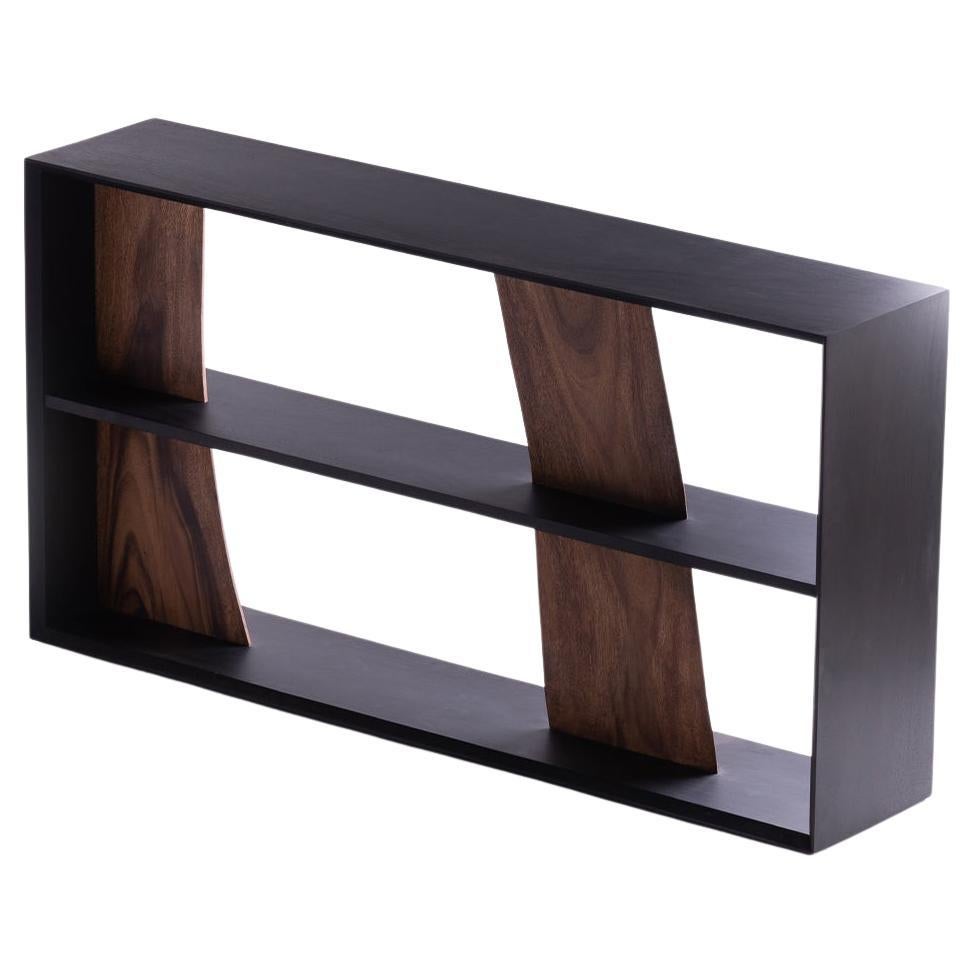 Horizontales Regal von Darakorn, Affen Pod-Holz (Naturplatte + schwarzer Holzkörper in Holzkohle) im Angebot