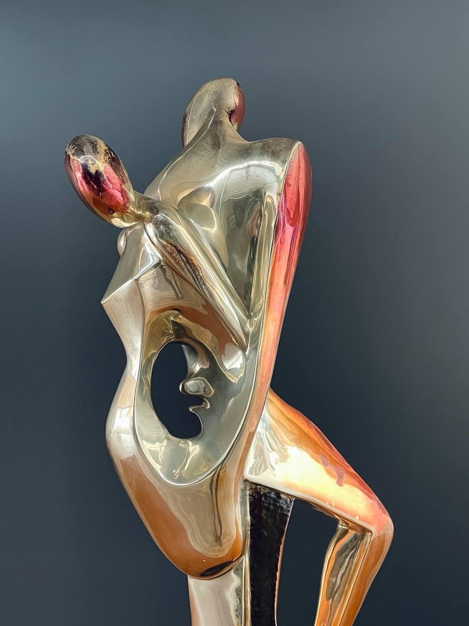 D'Argenta Gold Plated Abstract Couple Sculpture by Tere Memun In Good Condition For Sale In Los Angeles, CA