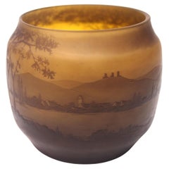 D'argental  Vaso in vetro con cammeo a tre castelli realizzato da Paul Nicolas per St Louis