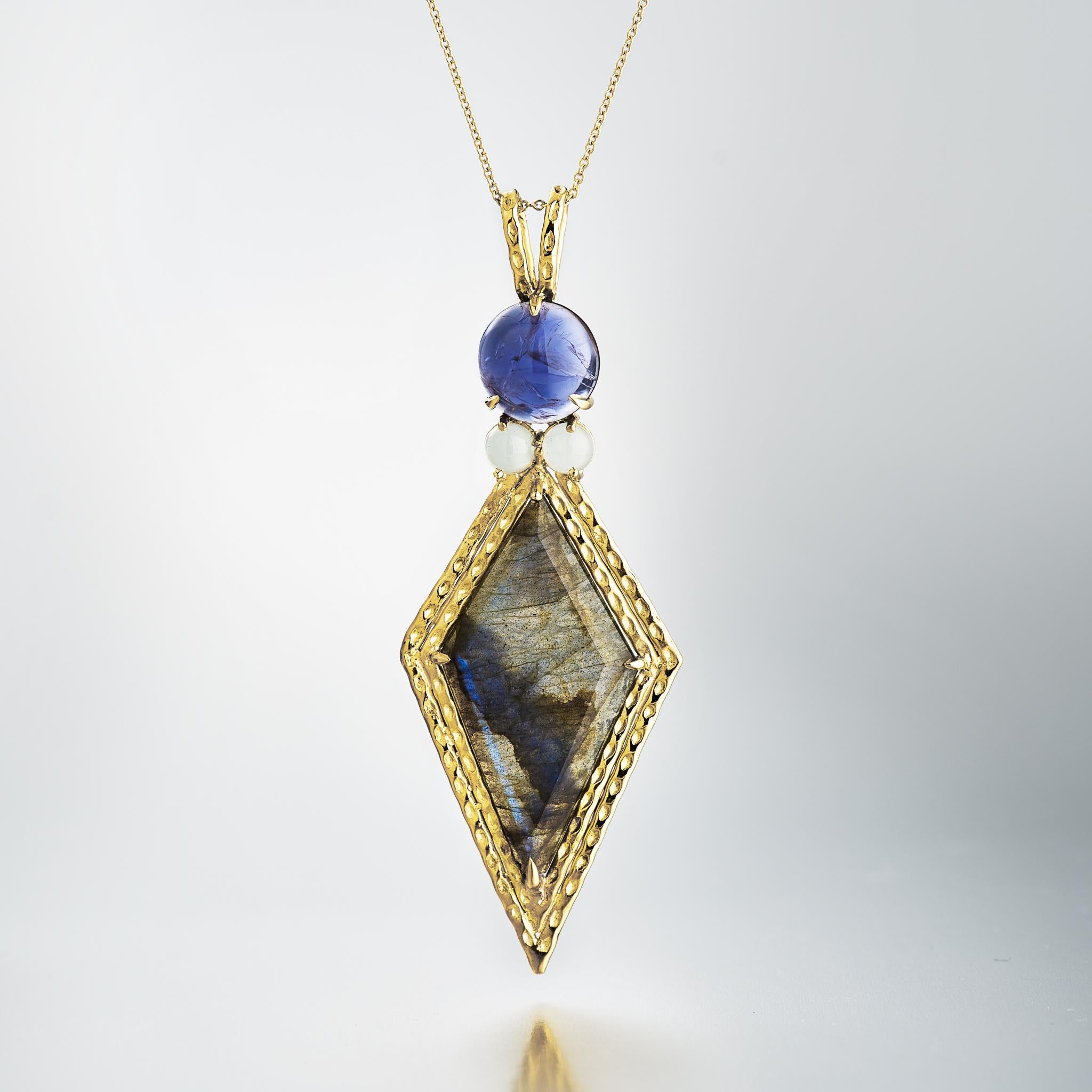 Daria de Koning Kite Shaped Labradorite, Iolite, and Aquamarine Necklace In New Condition For Sale In Los Angeles, CA