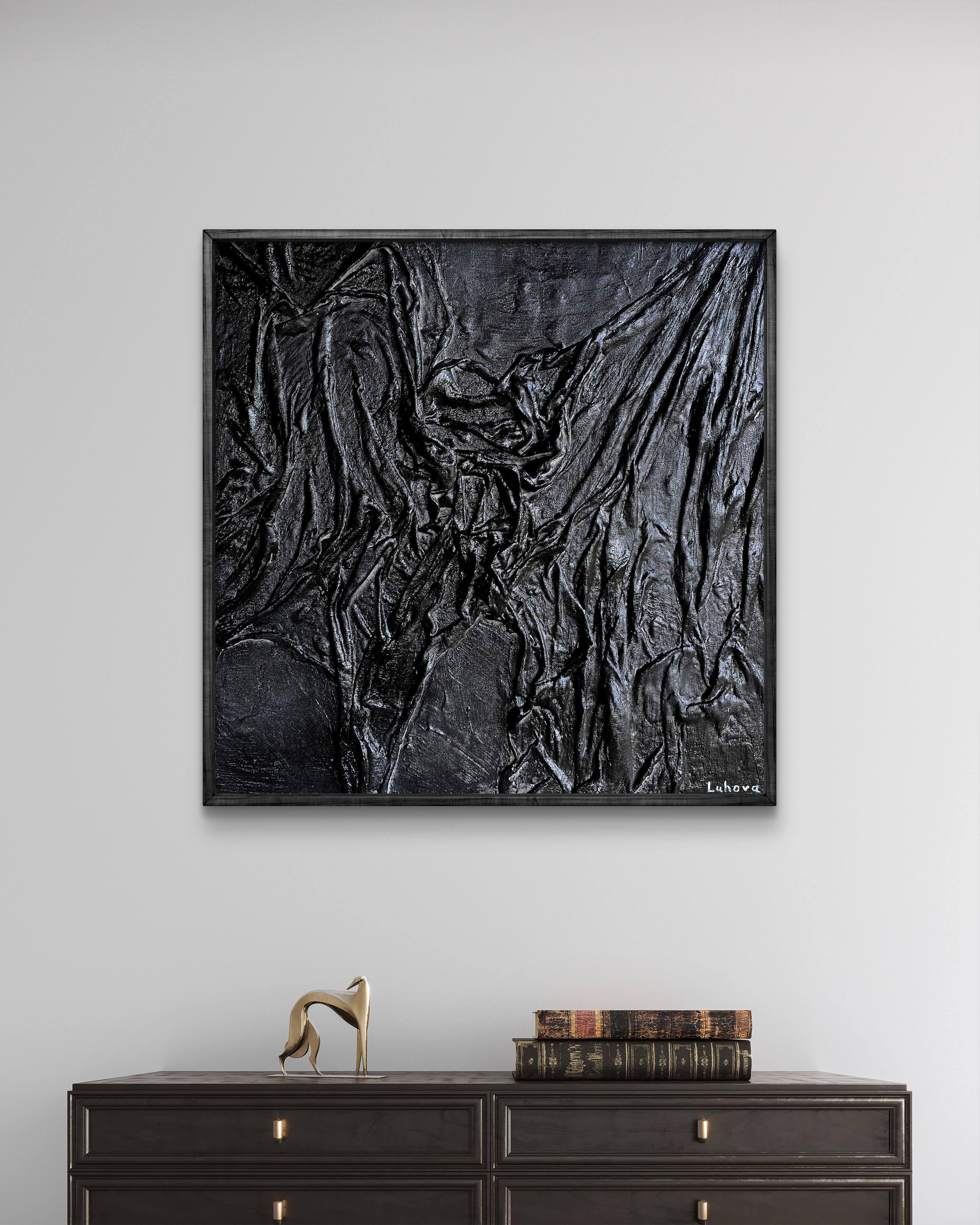 Imprint of Memory
This work captures not the event itself, but its bodily imprint — a trace of memory manifested through matter.
Forgotten experiences do not vanish without a trace: they settle deep inside, wrinkle, and weigh down the fabric of the
