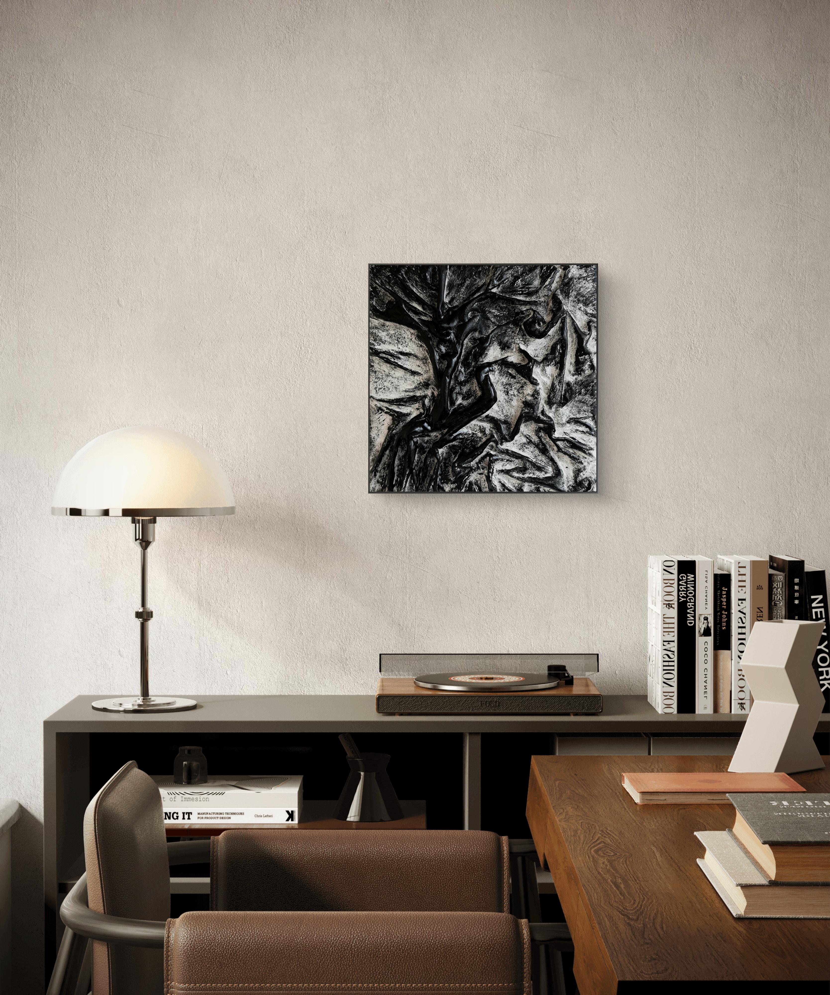 Manifestazione - Painting Contemporaneo di Daria Luhova