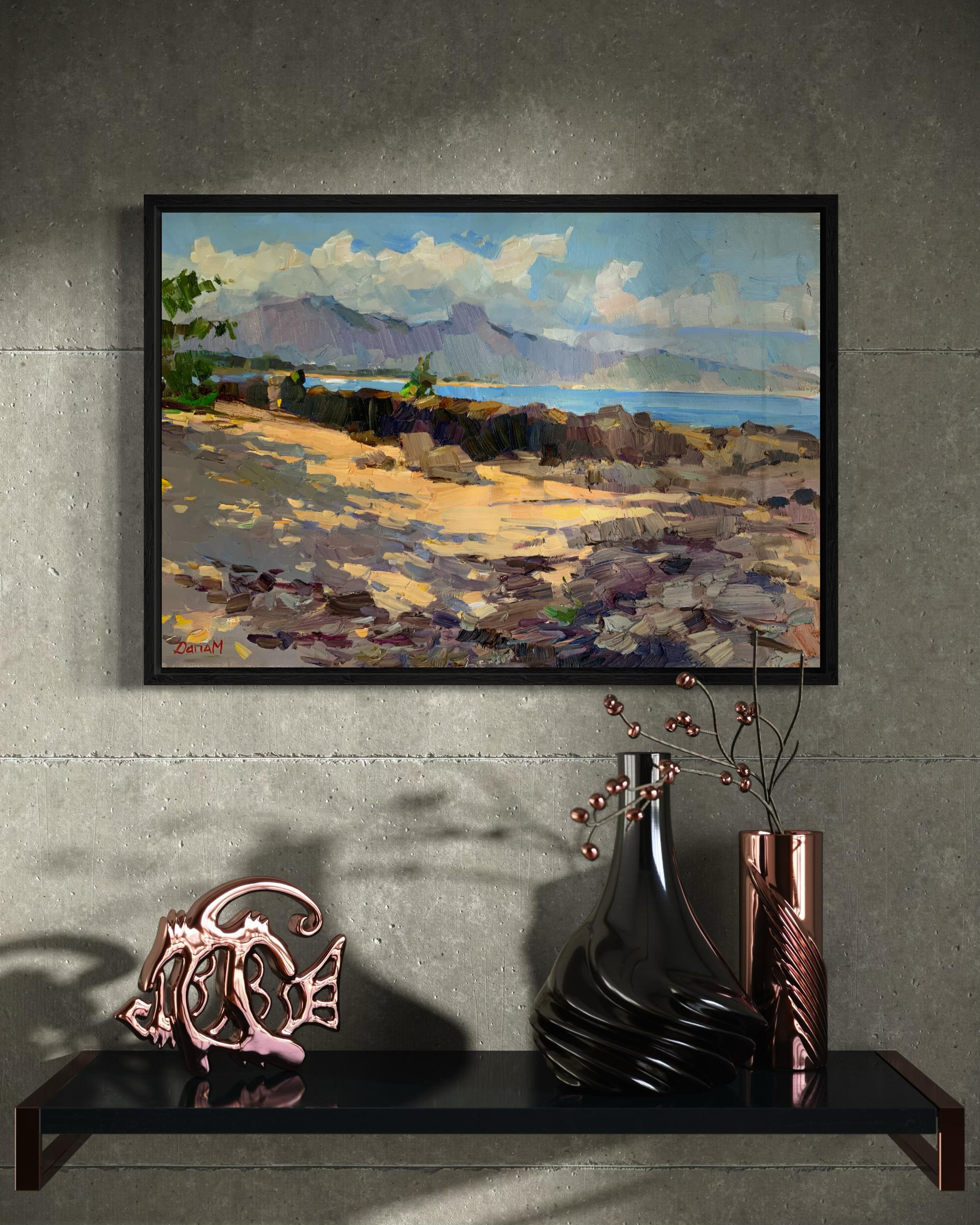 Morgenschatten auf dem Sand zwischen den Klippen im Angebot 1