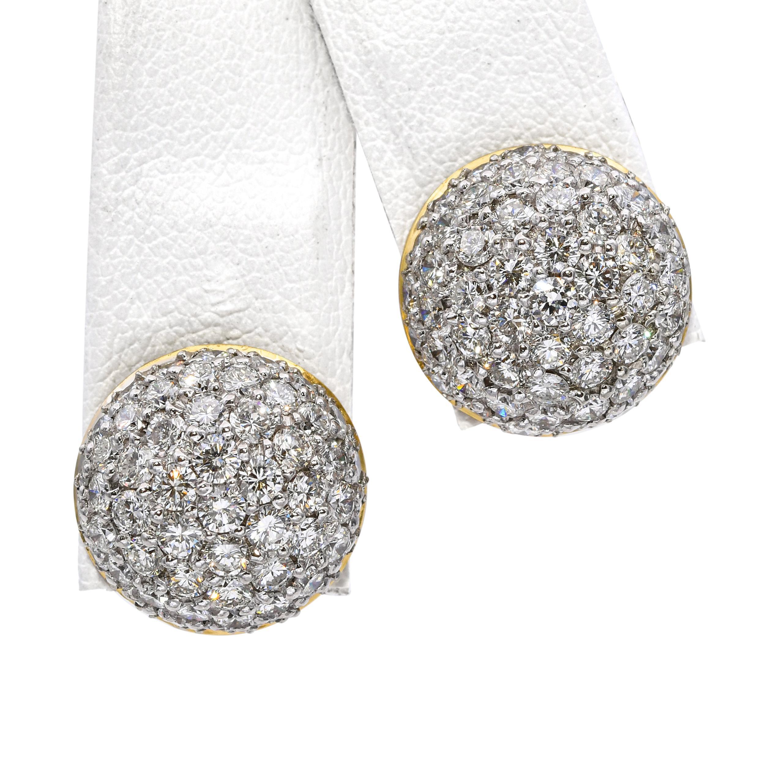 Donna Orecchini a cupola con diamante Dario in oro giallo 18k da 3,3tcw in vendita