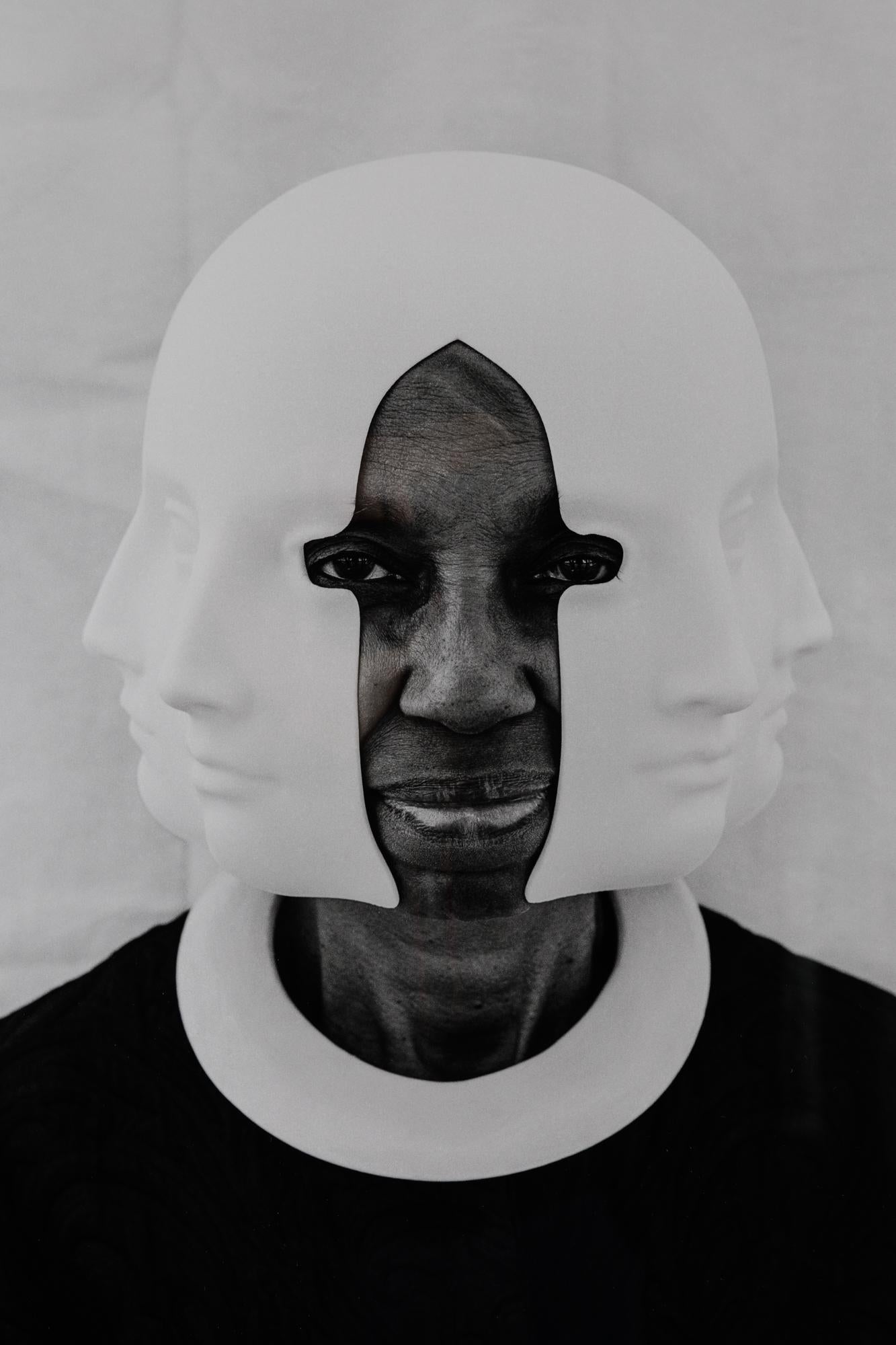 no. 197 - Contemporary Photograph by Dario Calmese 