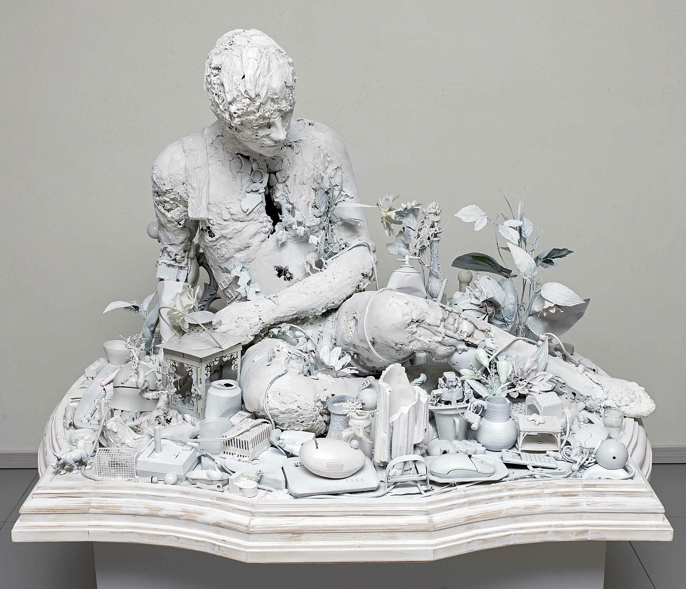 Dario Tironi  Figurative Sculpture - Still Life
