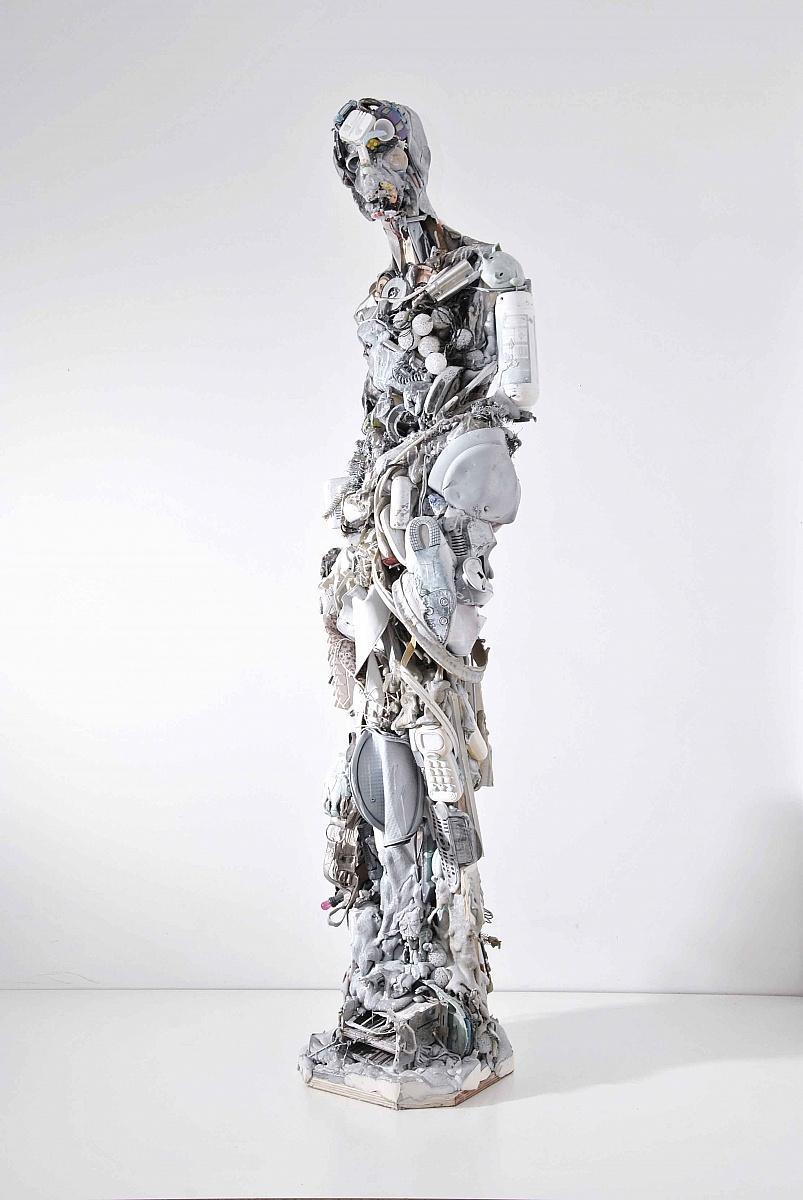 Figurative Sculpture de Dario Tironi  - Sin título, 2017