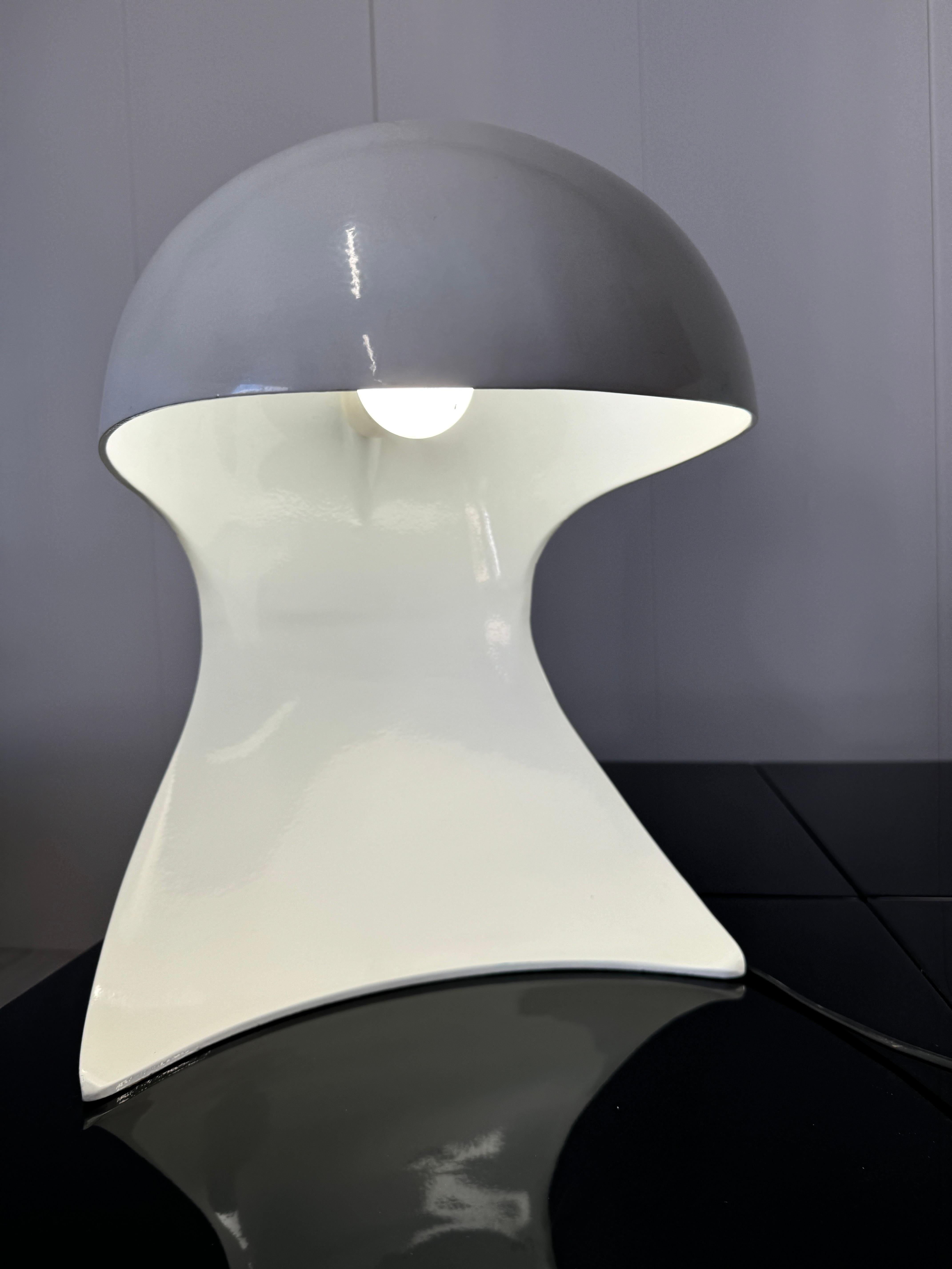 Dario Tognon , Paire de lampes de table mod. Dania, prod. Artemide, 1969 en vente 5