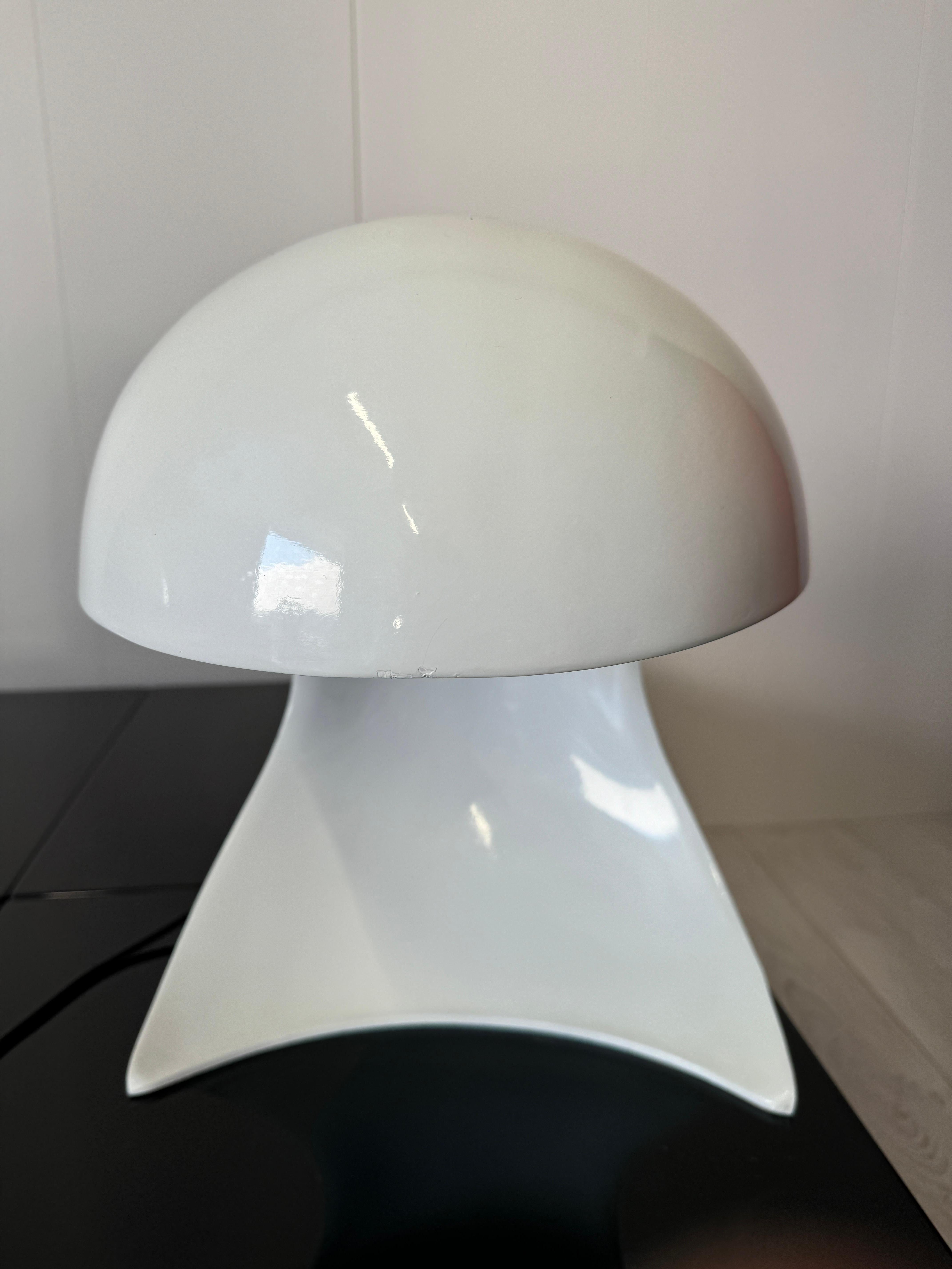 Dario Tognon , Paire de lampes de table mod. Dania, prod. Artemide, 1969 en vente 9