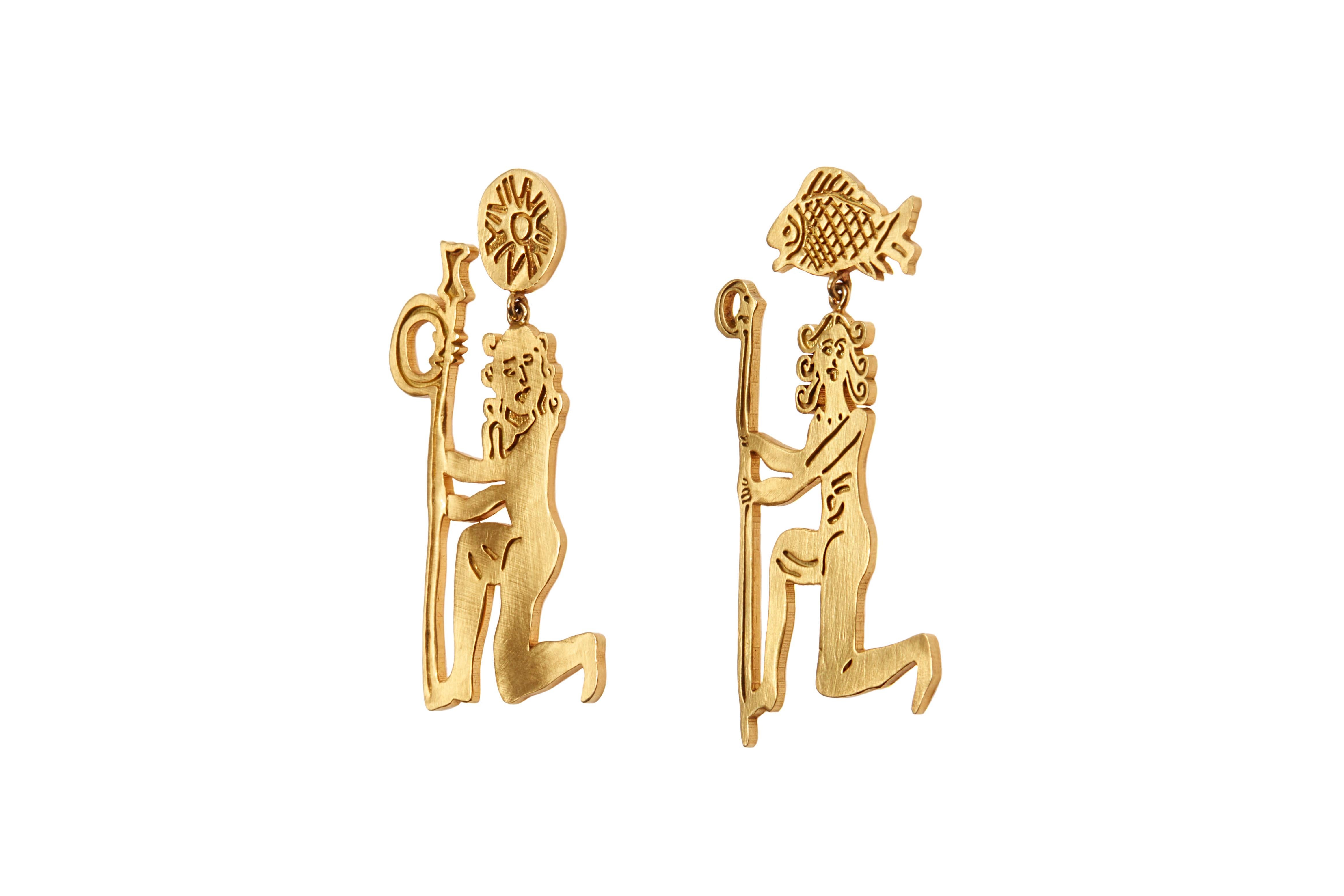 Darius Jewels Sisters Ear Pendants are crafted entirely by hand and includes the designer's signature earring backs. Each pair of Sisters Ear Pendants are one of a kind.

18K Yellow Gold
