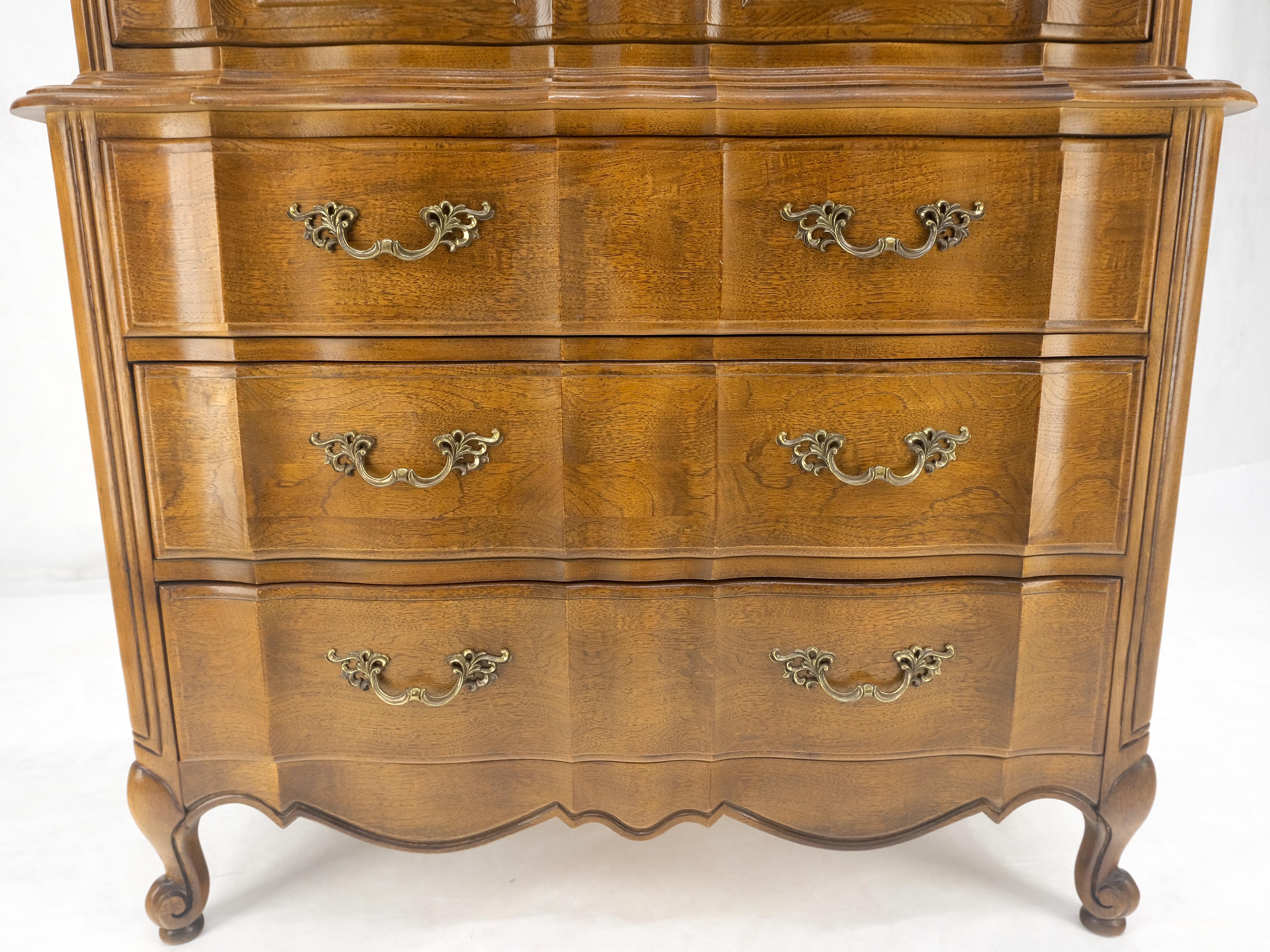 French Provincial Dark Amber Tone 6 Drawers High Boy French Chest of Drawers by Thomasville MINT! For Sale
