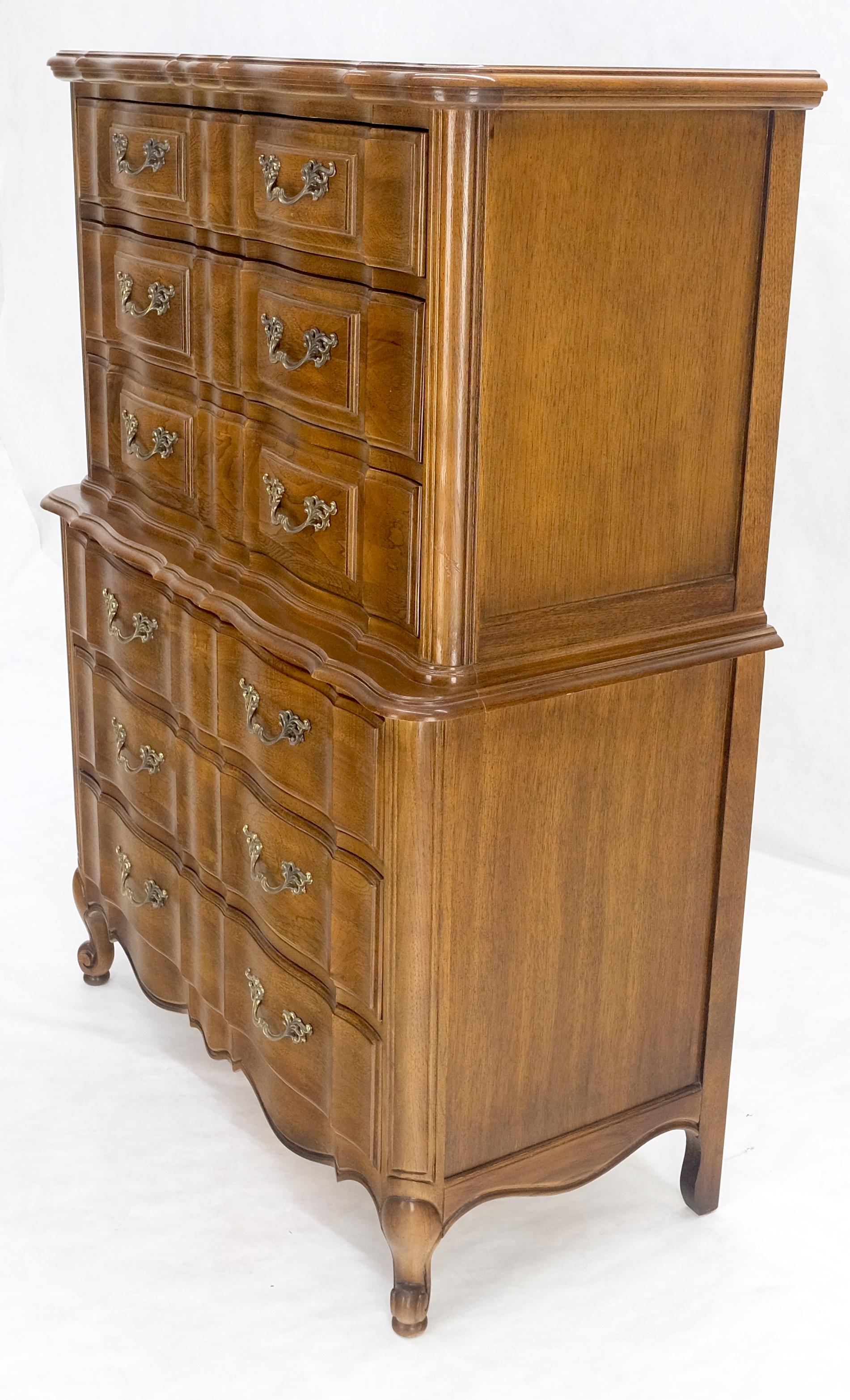American Dark Amber Tone 6 Drawers High Boy French Chest of Drawers by Thomasville MINT! For Sale