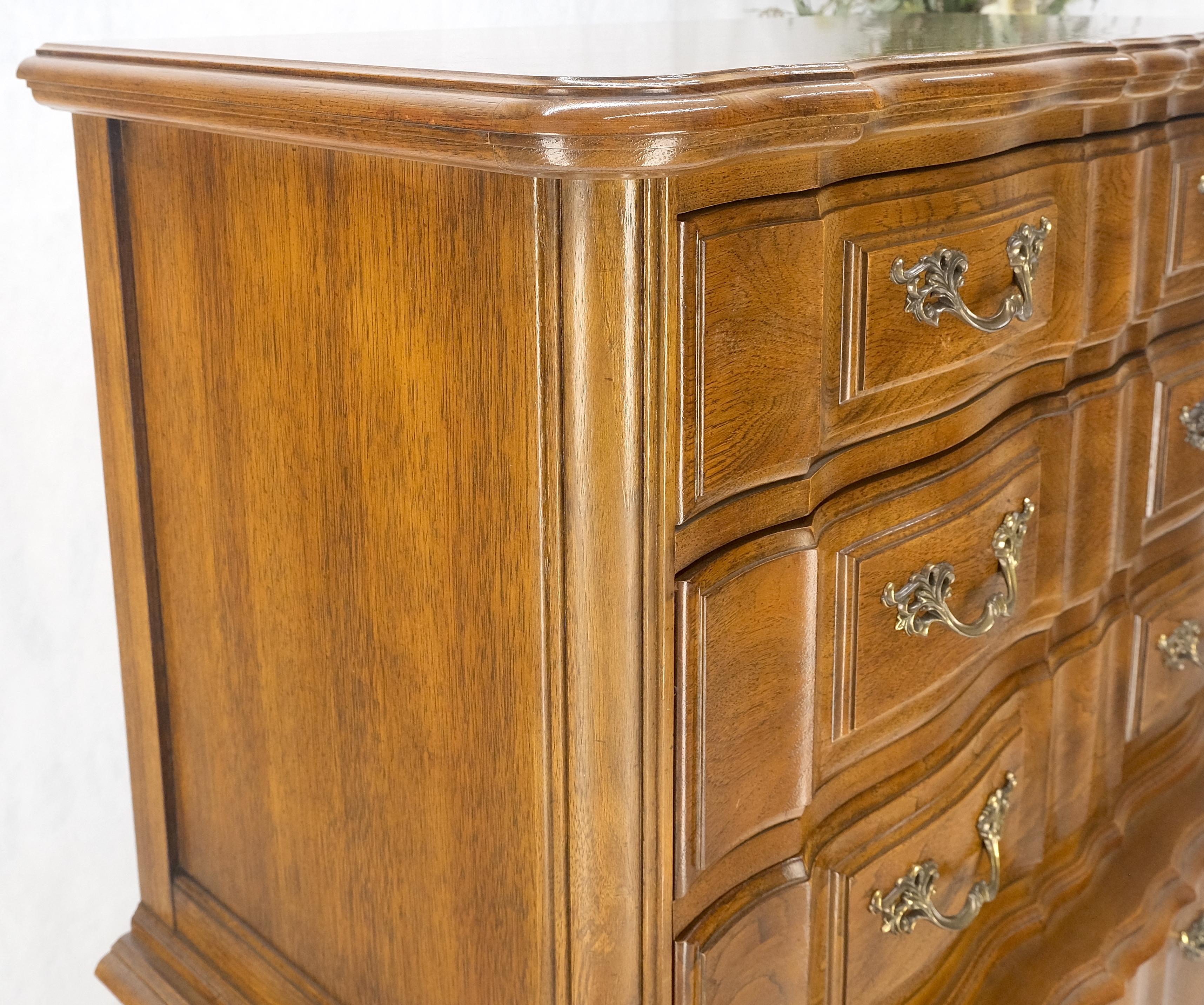 Dark Amber Tone 6 Drawers High Boy French Chest of Drawers by Thomasville MINT! For Sale 1