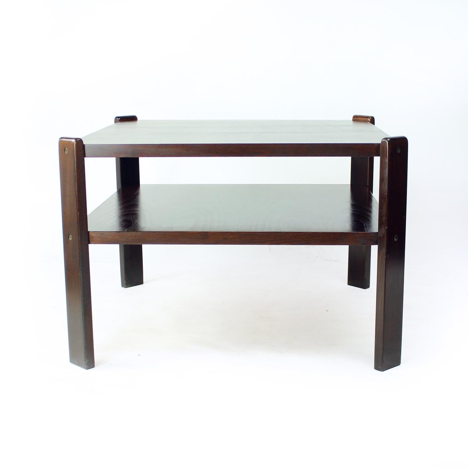 Dark Beech Coffee Table By Hikor Pisek Czechoslovakia 1980s In Good Condition For Sale In Zohor, SK