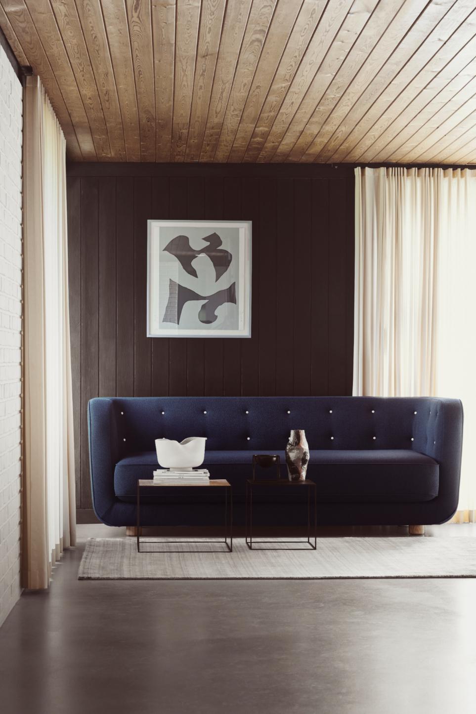 Dark Beige and Natural Oak Sahco Zero Vilhelm Sofa by Lassen In New Condition For Sale In Geneve, CH