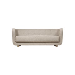 Sahco Zero Vilhelm-Sofa aus dunklem Beige und geräucherter Eiche von Lassen