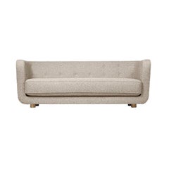 Canapé Sahco Zero Vilhelm en chêne beige foncé et fumé de Lassen