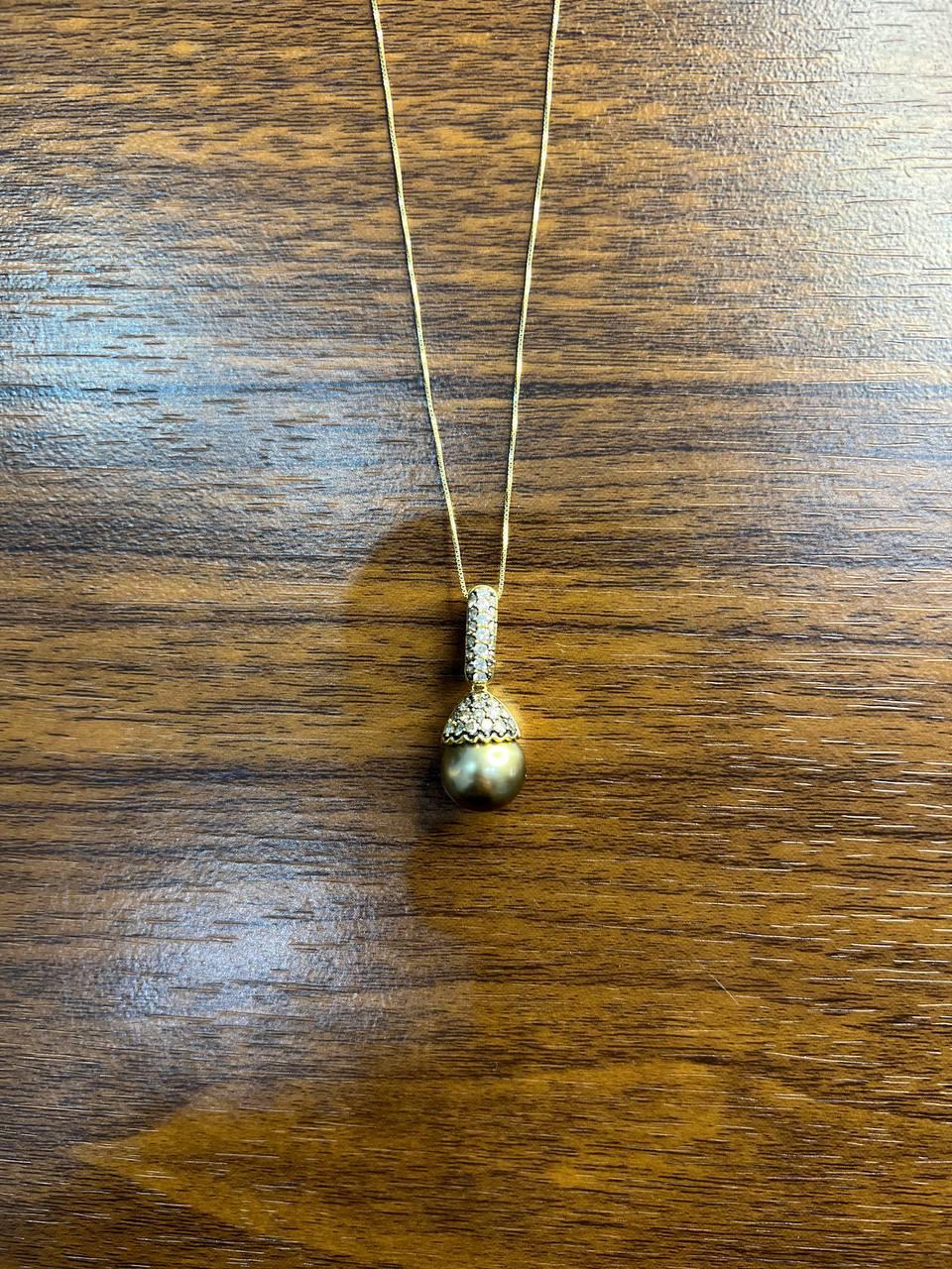 Dark Black Brown Pearl Champagne Cognac Diamond Pave 14K Gold Pendant Necklace For Sale 2