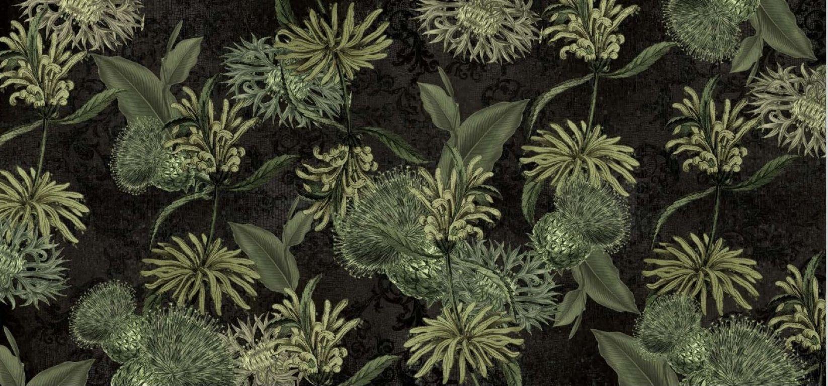 Dunkles Bloom-Wandpapier aus Stoff, auch für nassen Bereich geeignet  (Moderne) im Angebot