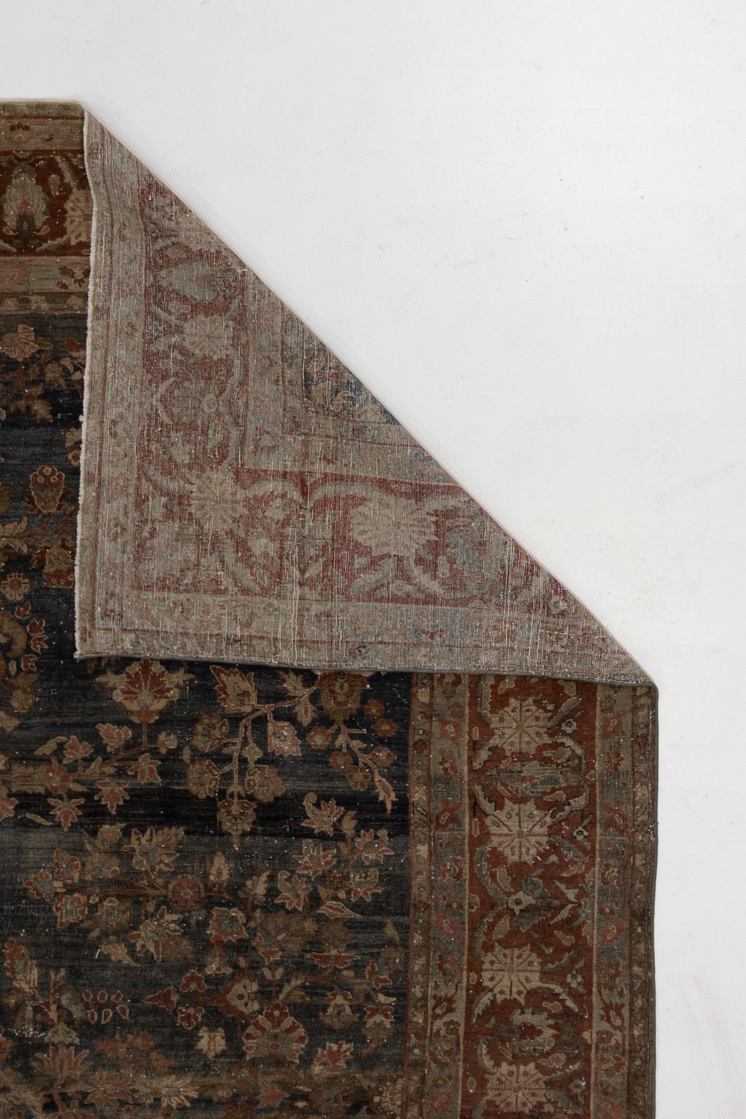 Dark Blue Antique Persian Sarouk Rug In Good Condition For Sale In West Palm Beach, FL