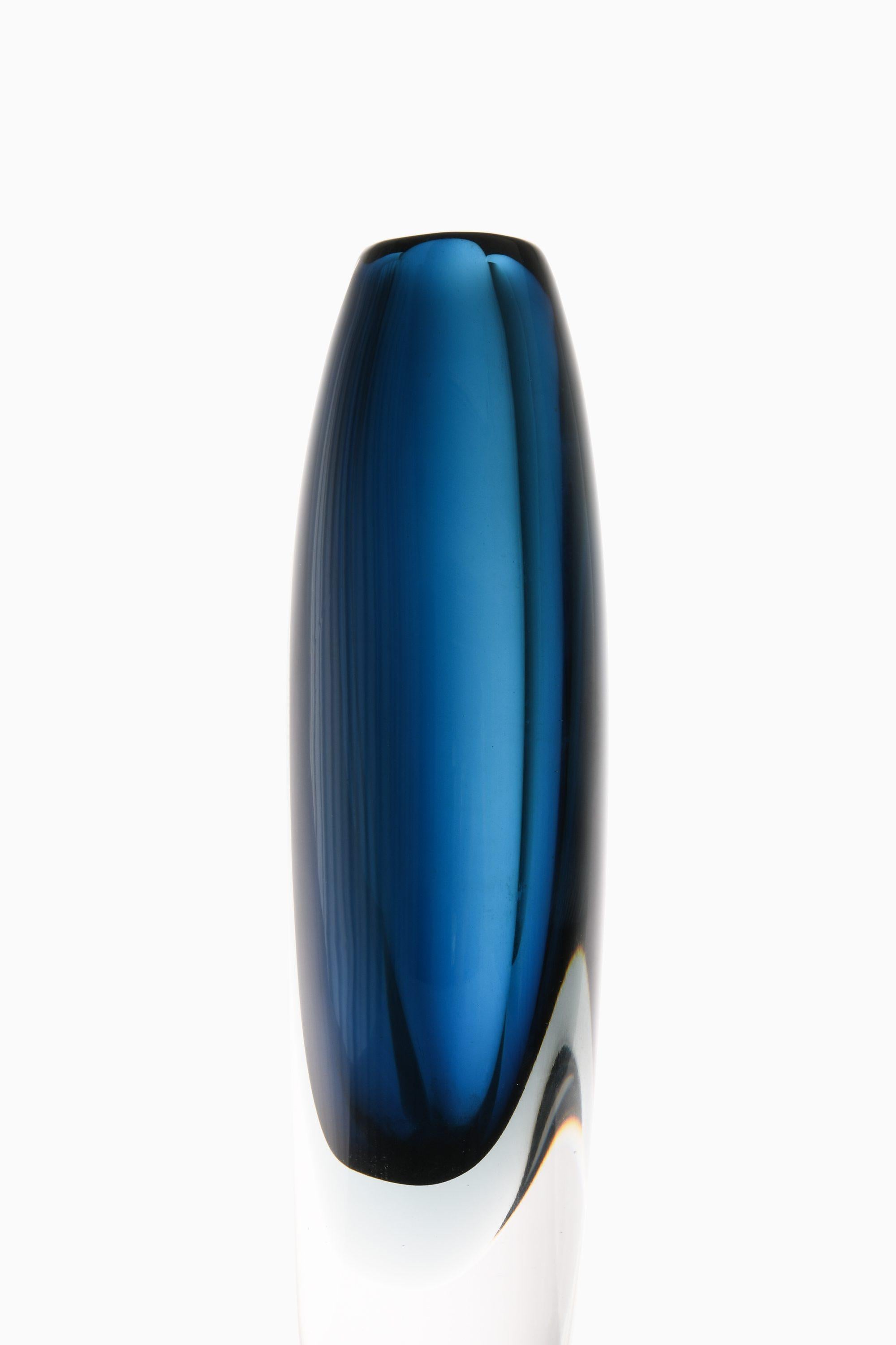 Swedish Dark Blue Glass Vase by Vicke Lindstrand, 1960's For Sale