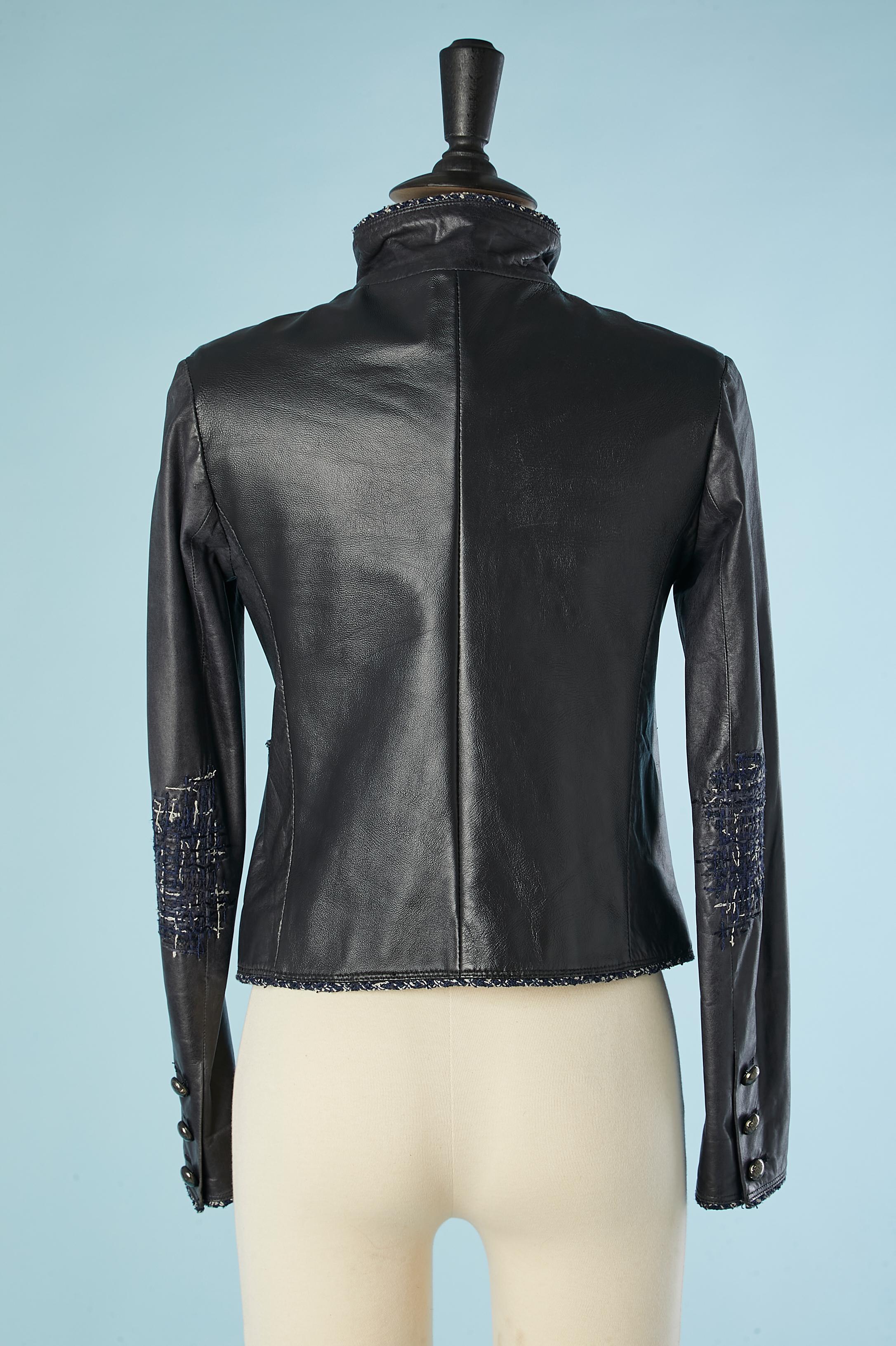 Dark blue leather jacket with tweed details on elbow and piping Chanel  For Sale 2