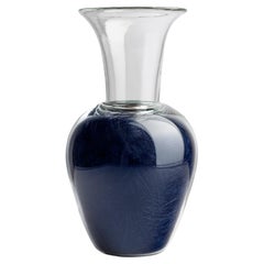 Vase en verre de Murano bleu foncé, VELENI par L+W, 2022 - Pièces de collection en édition limitée 