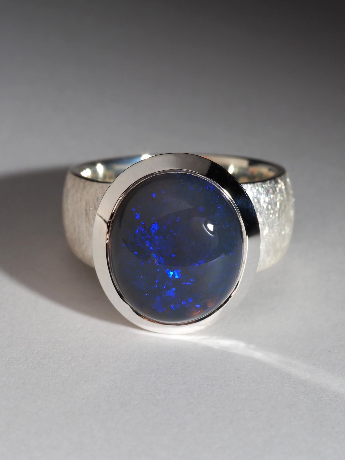 Dunkelblauer Opal Silber Ring Echter Opal Natürlicher Australischer Edel-Opal-Schmuck (Ovalschliff) im Angebot