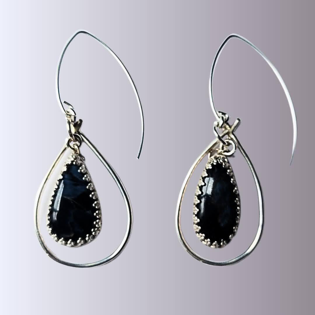 Modern Dark Blue Pietersite Necklace and Earrings Set For Sale