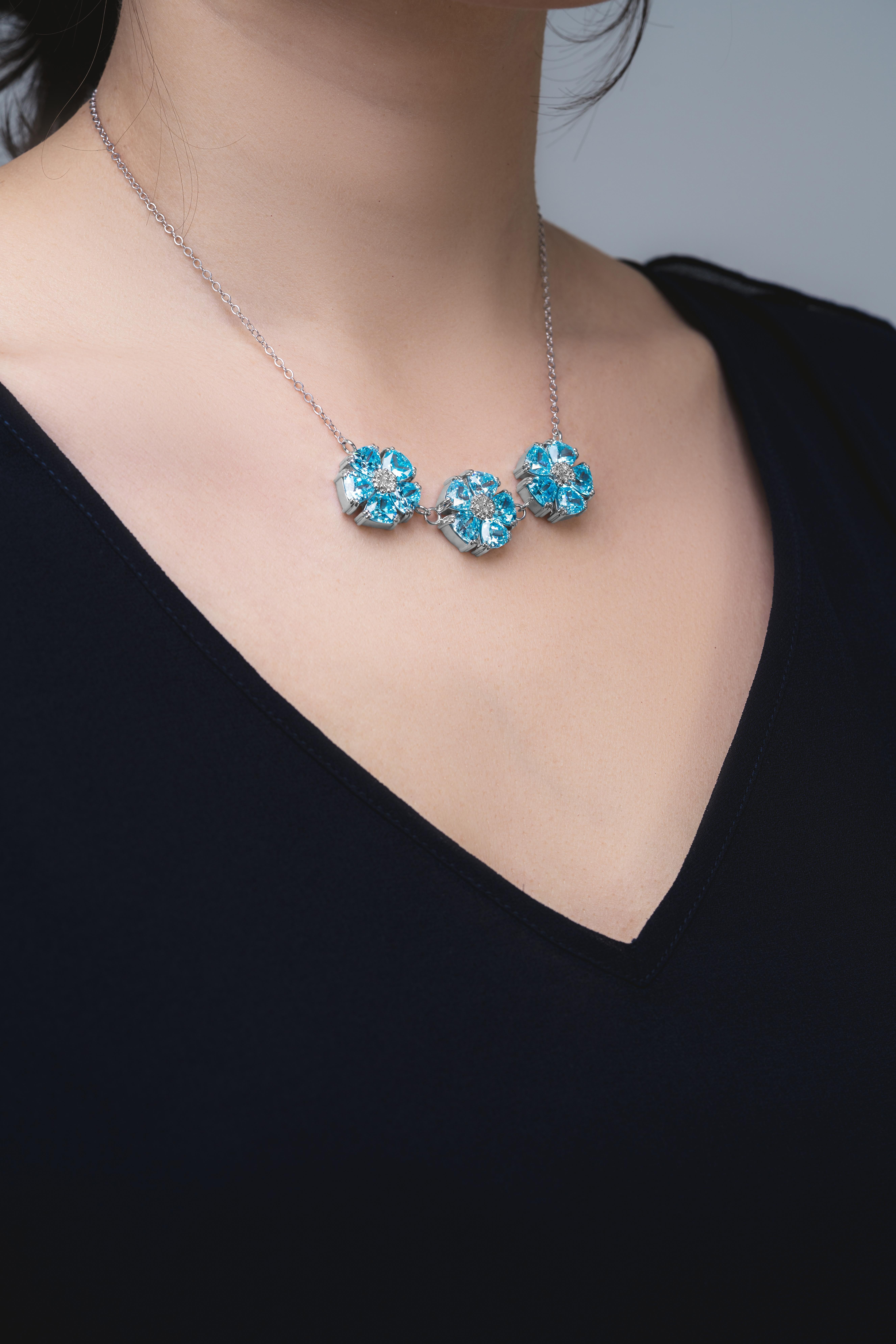 Trillion Cut Dark Blue Sapphire 123 Blossom Stone Necklace For Sale