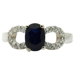 Dark blue sapphire ring 18KT gold