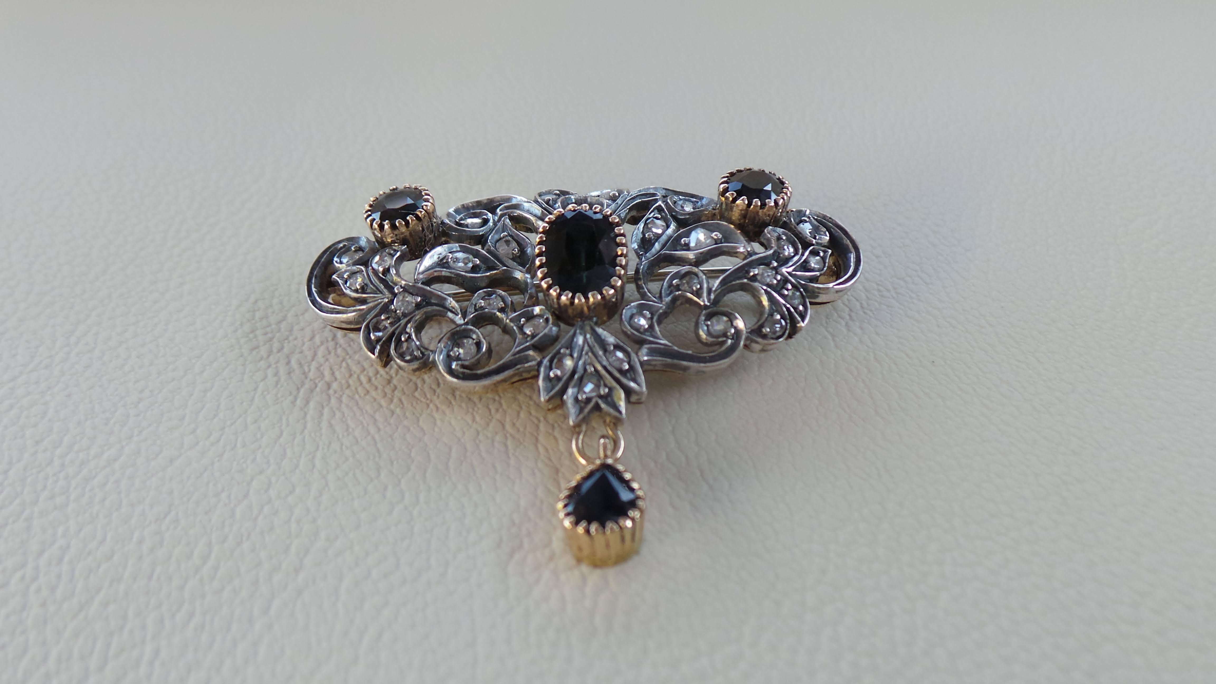 Dark Blue Sapphires 1.51K Rose Cut Diamonds 0.30K Florentine Style Brooch In New Condition For Sale In Firenze, FI