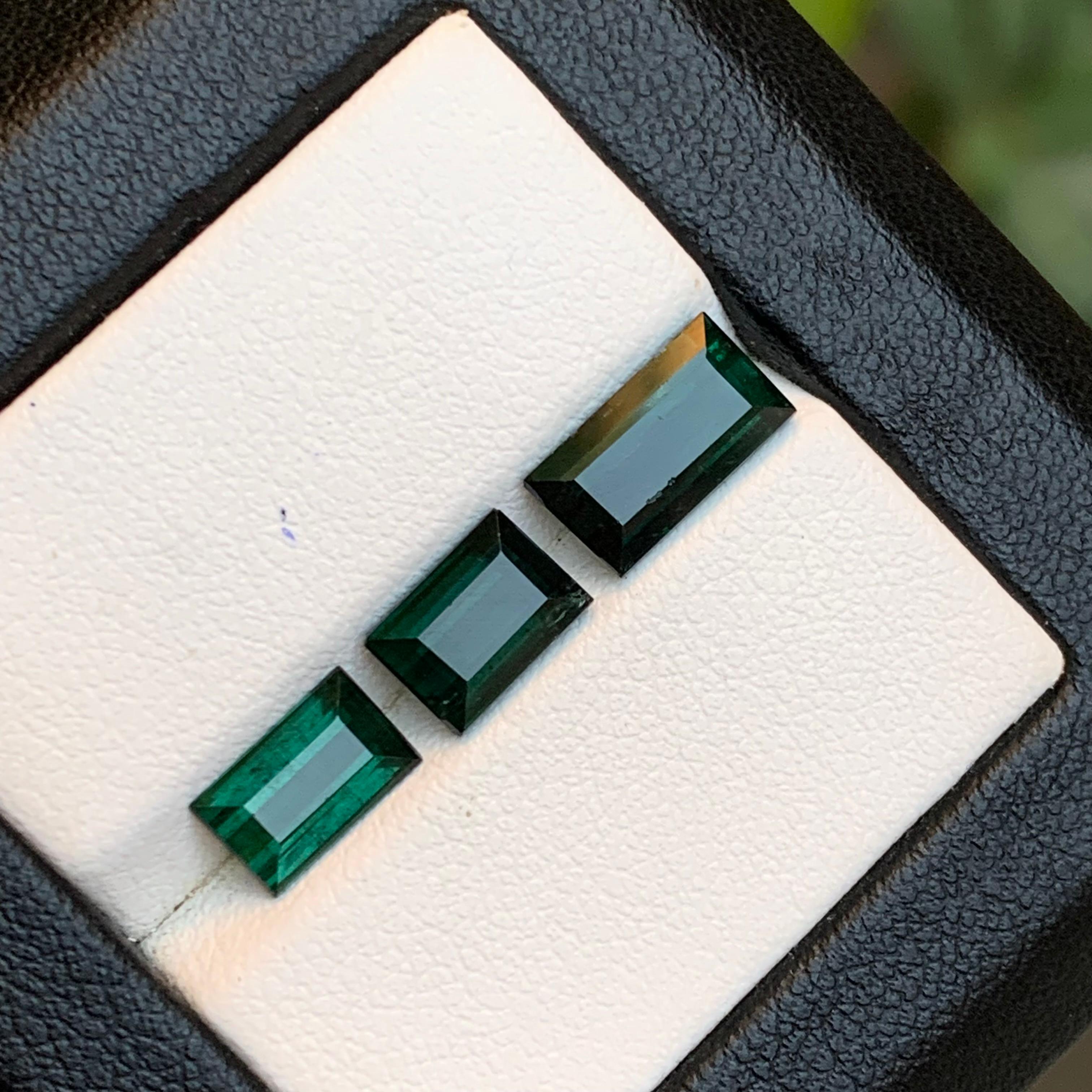 Dark Bluish Green Tourmaline 5.50 Ct Baguette Cut Natural Loose Gemstones Parcel For Sale 4