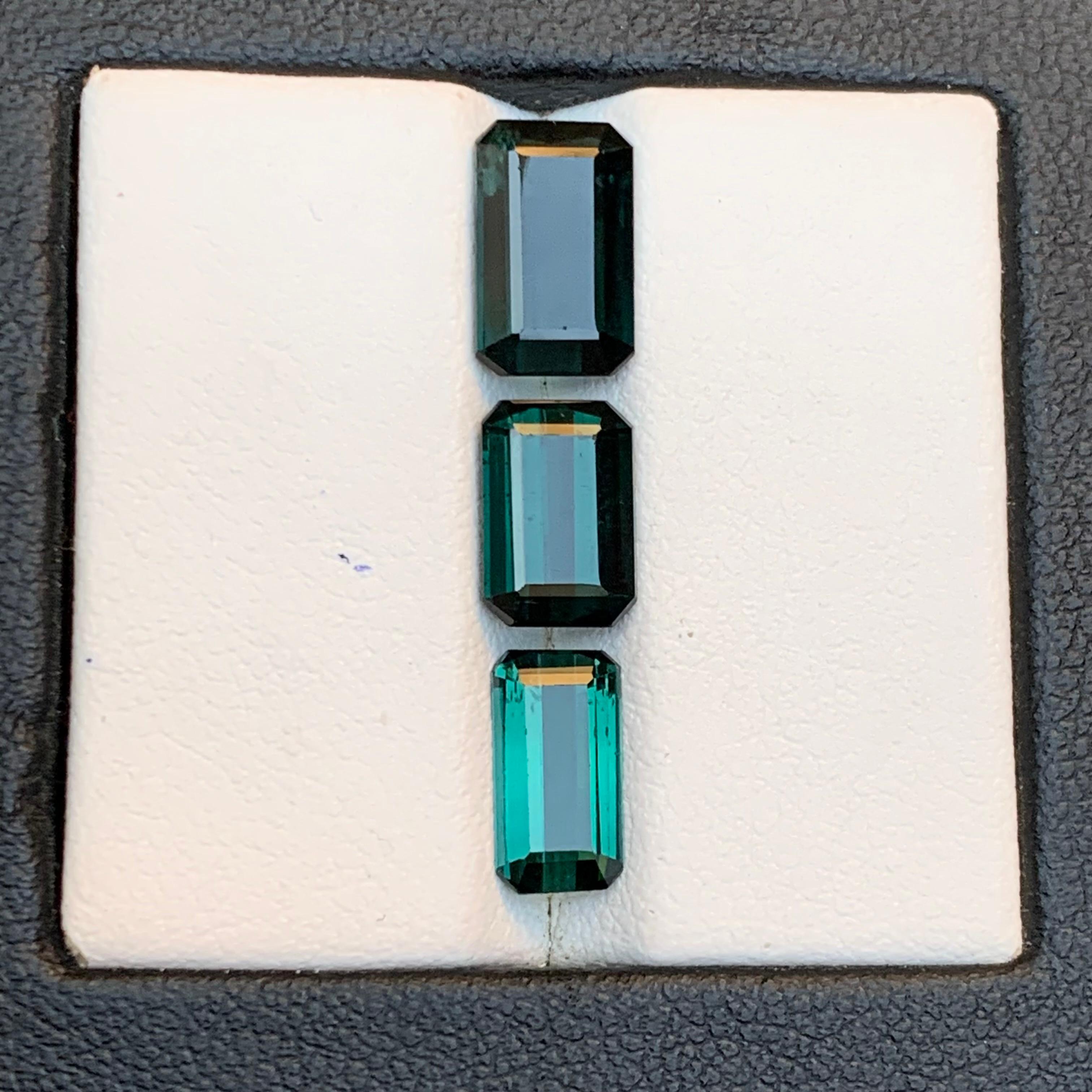 Dunkelblaugrüner Turmalin 5.91 Ct Smaragdschliff Natürlicher loser Edelstein-Schmuck im Zustand „Neu“ im Angebot in Peshawar, PK