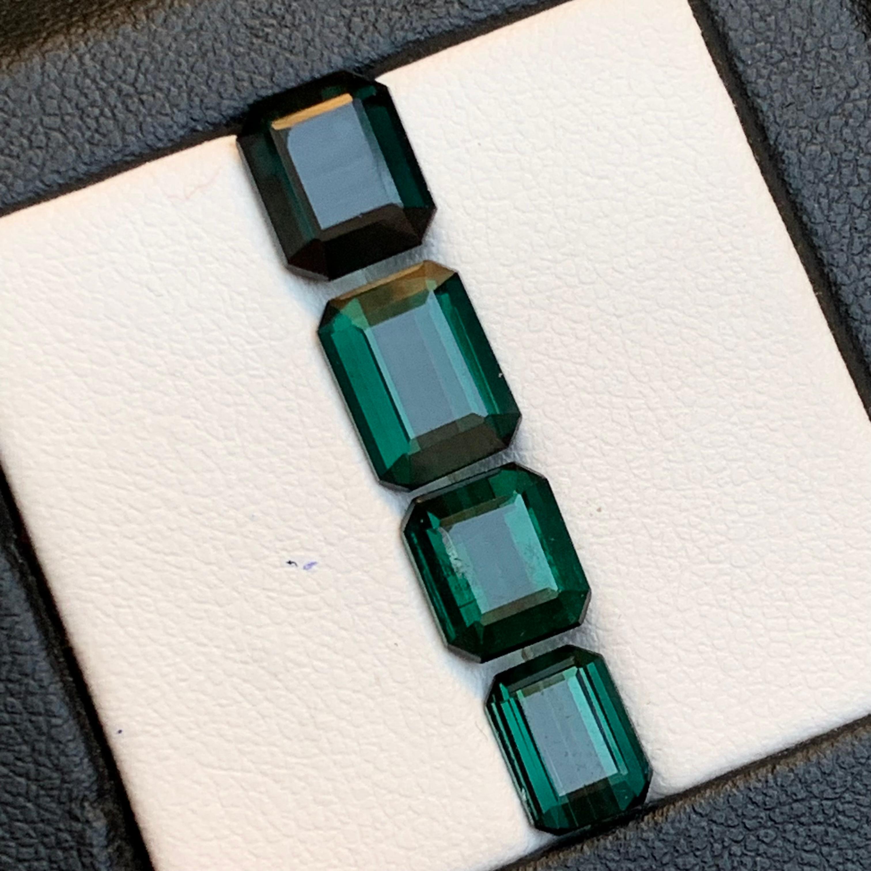 Dunkler bläulicher Farbton Grüner Turmalin 9.36 Ct Smaragdschliff Natürliche Lose Edelsteine (Zeitgenössisch) im Angebot