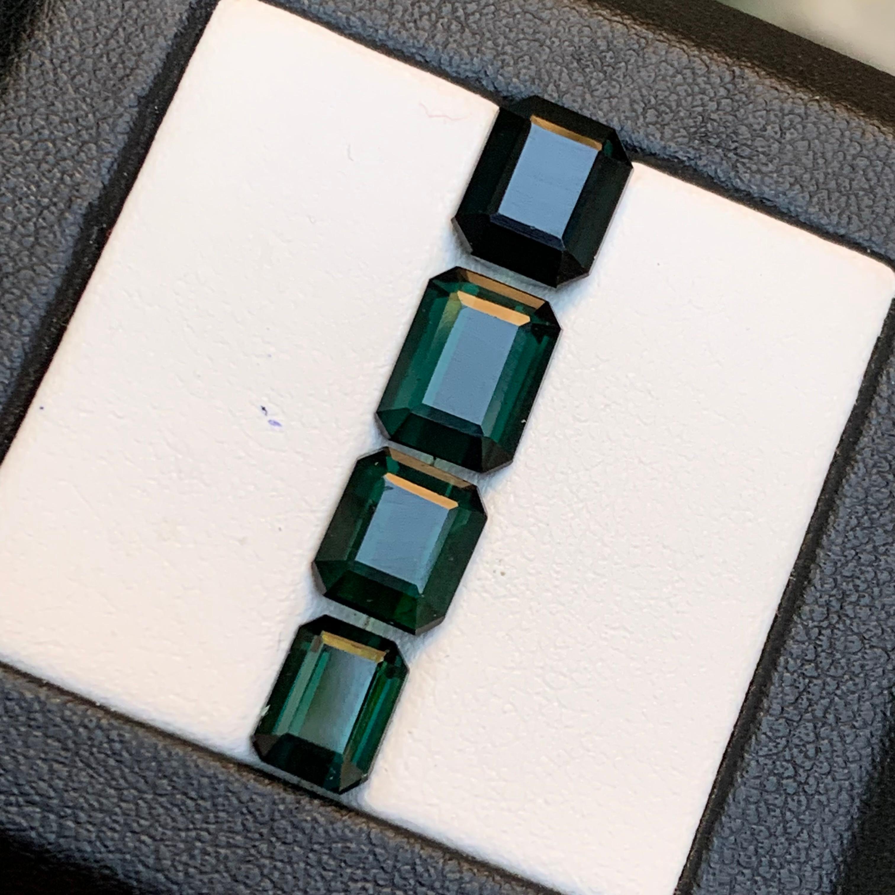 Dunkler bläulicher Farbton Grüner Turmalin 9.36 Ct Smaragdschliff Natürliche Lose Edelsteine für Damen oder Herren im Angebot