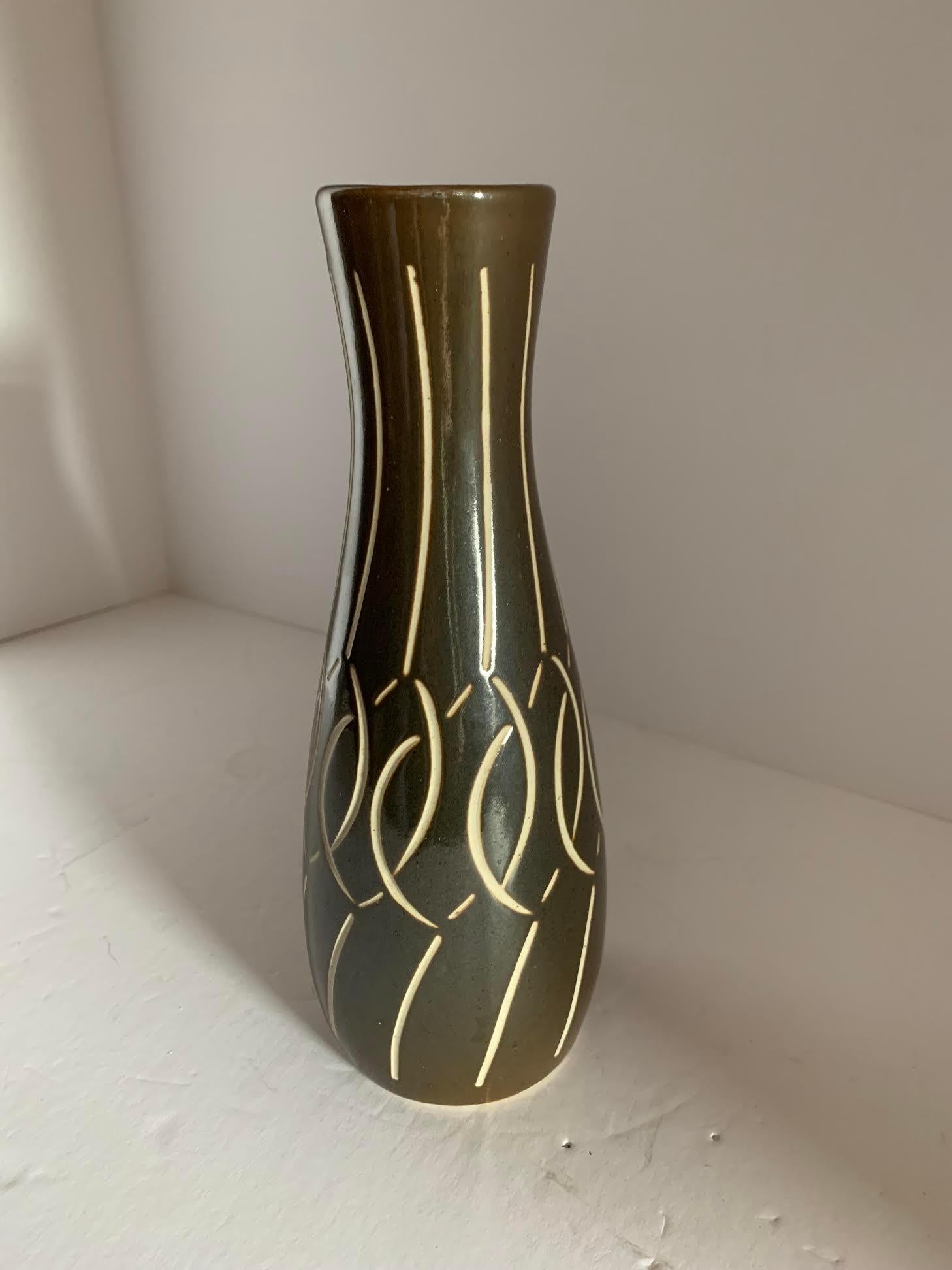 Dark Brown and Cream Decorative Design Vase, East Germany, Mid Century In Good Condition In New York, NY