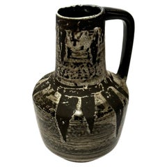 Jarra de Cerámica de Diseño Marrón Oscuro y Fuego, Italia, Mediados de Siglo