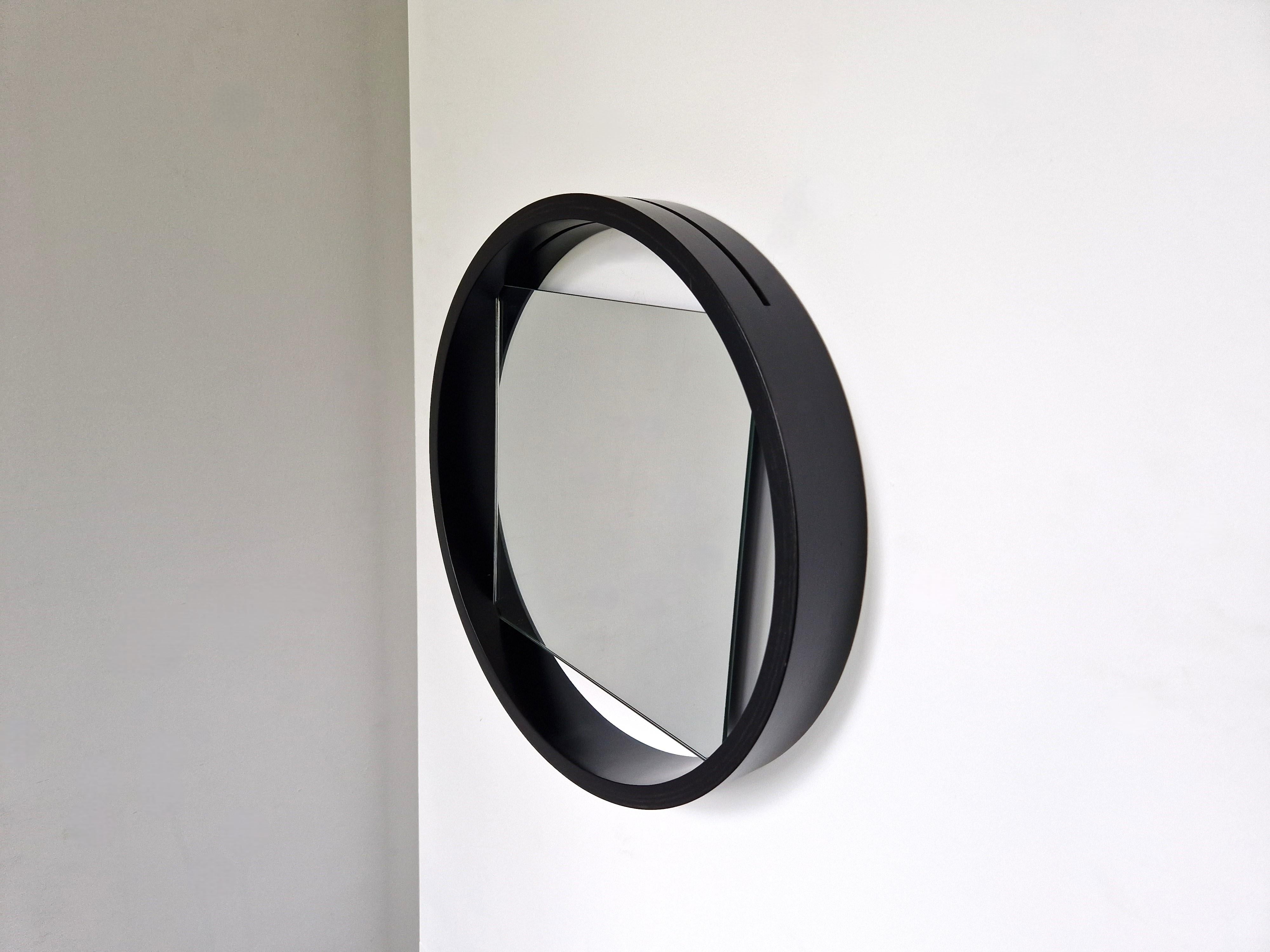 Mid-Century Modern Dark brown ‘DZ84’ mirror by Benno Premsela for ‘t Spectrum For Sale