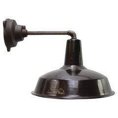 Dunkelbraun emaillierte Vintage-Wandleuchten aus Gusseisen von Reluma