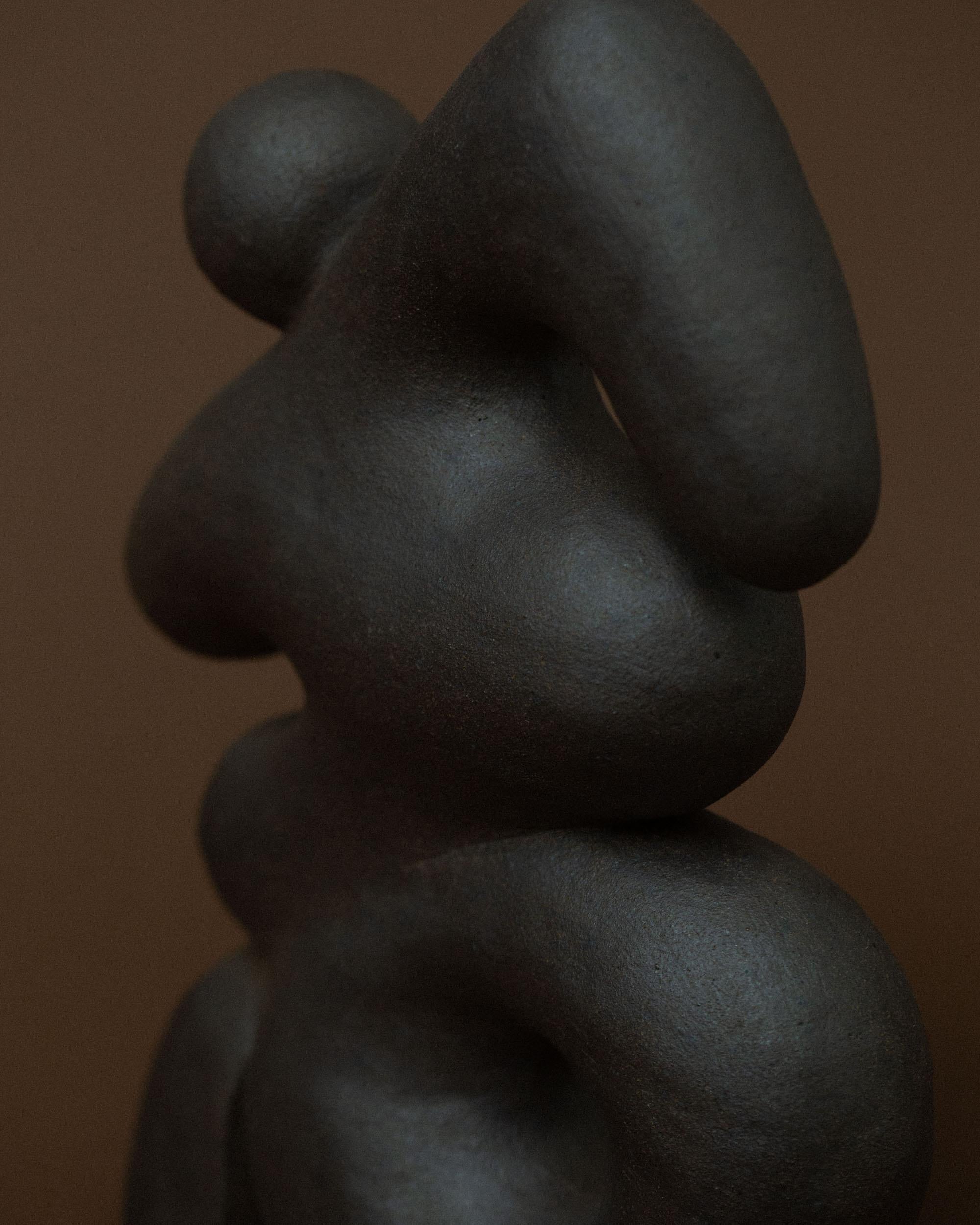 Dunkelbraune Hermes-Skulptur von Common Body im Angebot 7