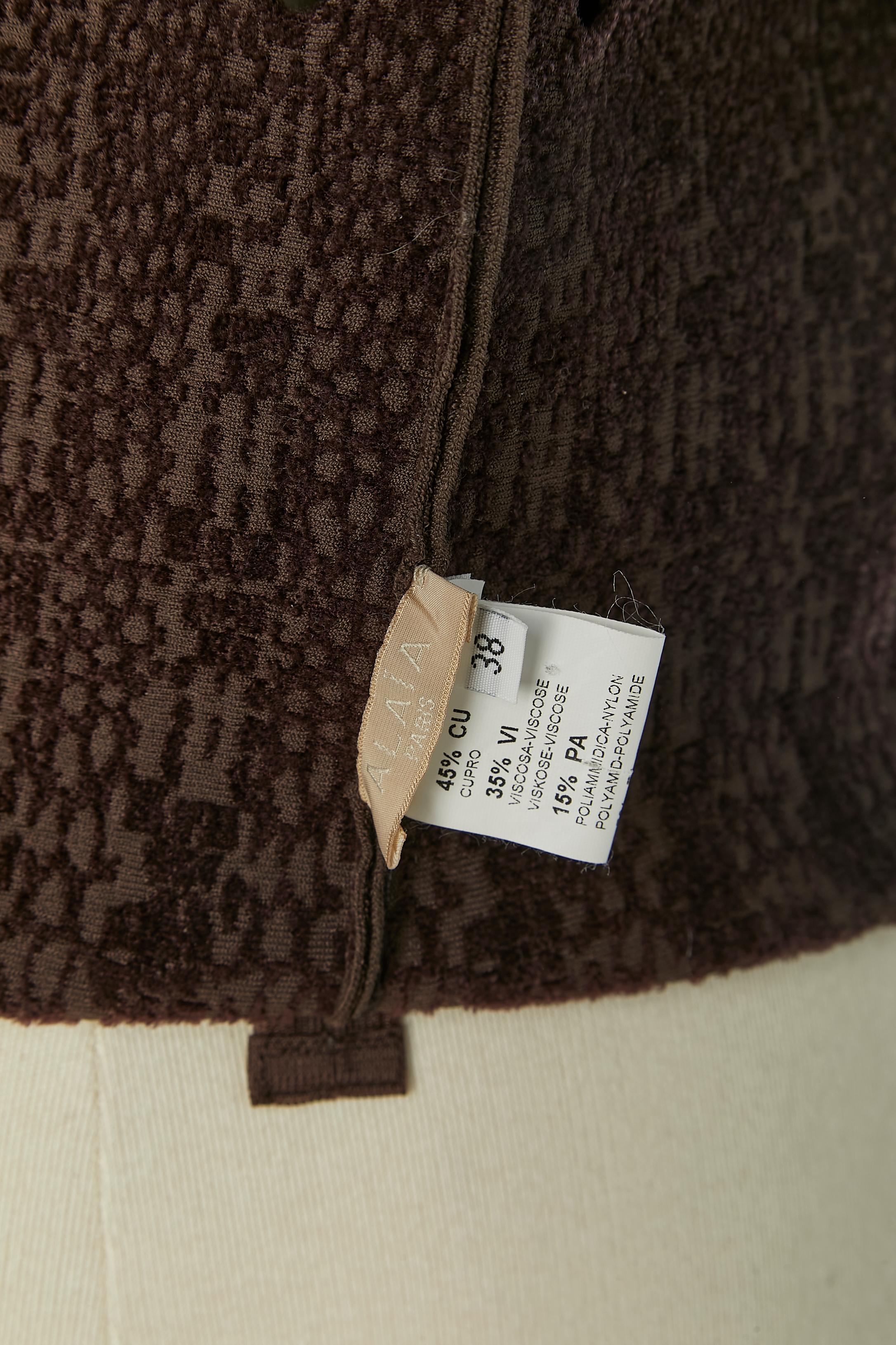 Robe de cocktail sans manches et transparente en jacquard marron foncé ALAIA en vente 1
