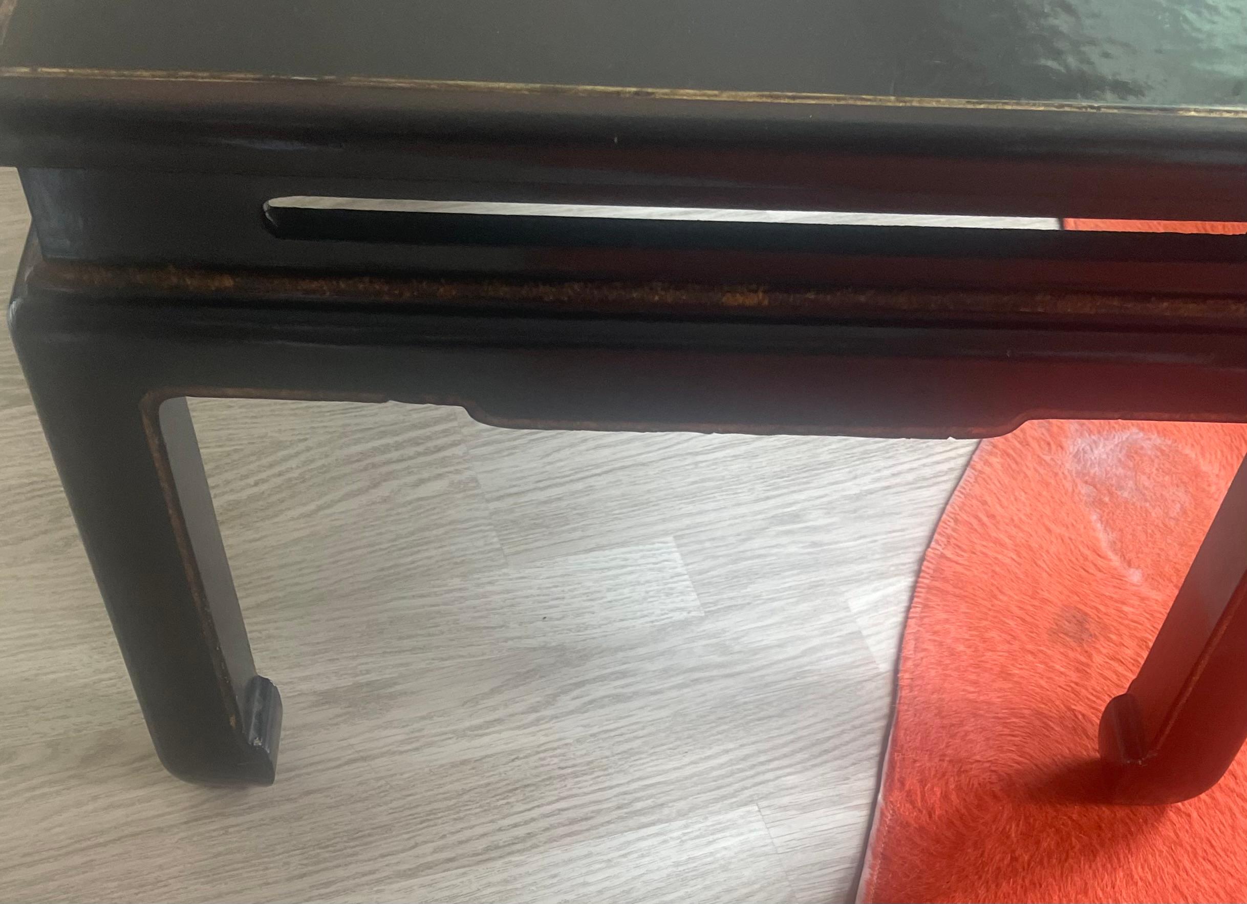 Dark Brown Lacquer Chinese Coffee Table with Gold Paint, China Around 1960. For Sale 1
