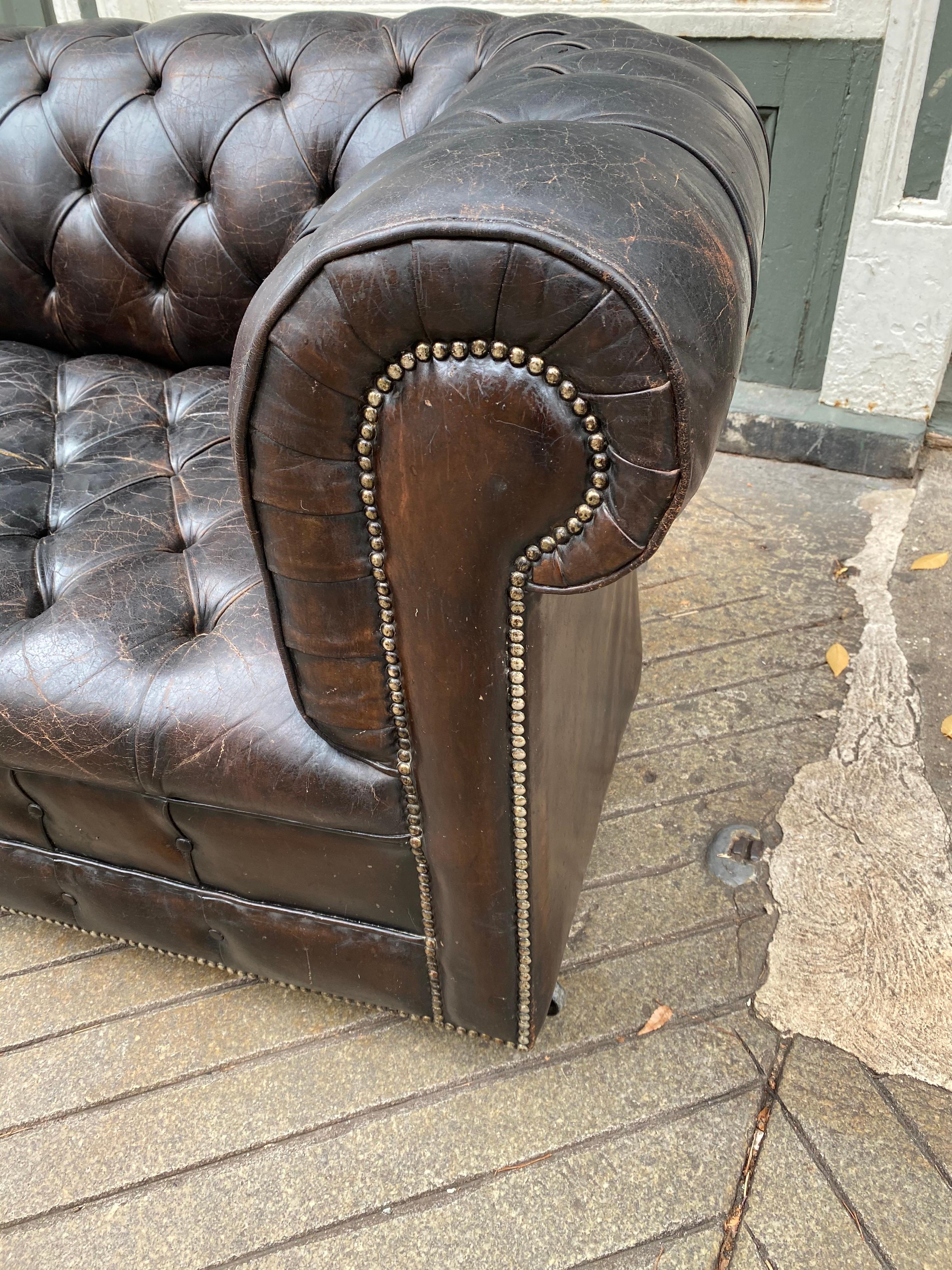 Dark Brown Leather Chesterfield Loveseat In Good Condition In Philadelphia, PA