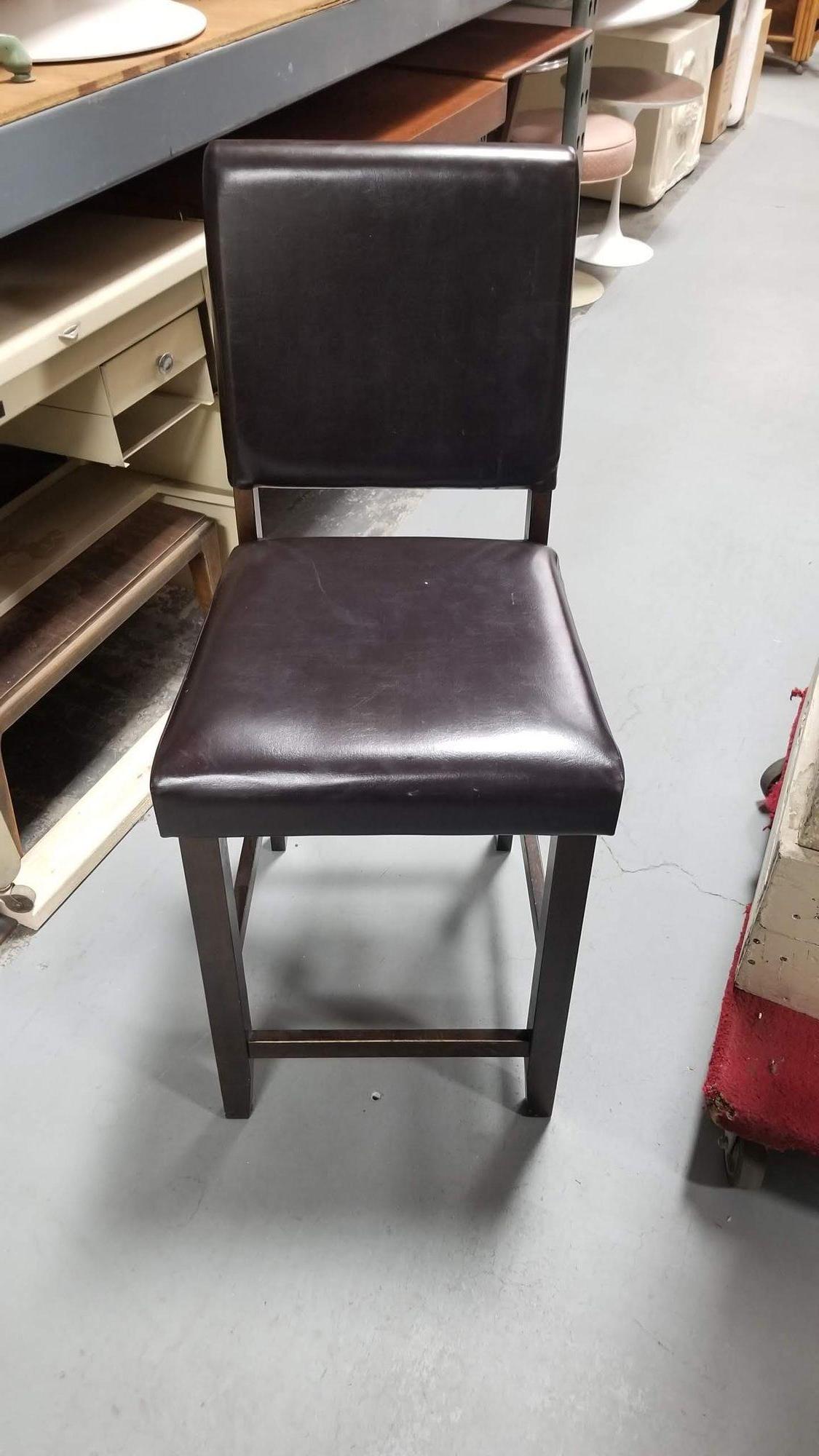 Dark Brown Leather Counter Bar Stool Set of 3 In Excellent Condition For Sale In Van Nuys, CA