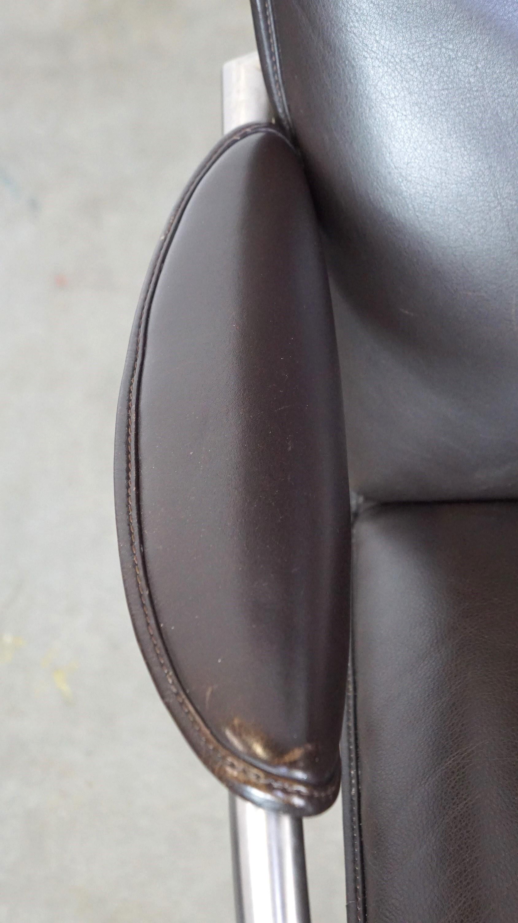 Dark brown leather design armchair + footstool De Sede DS 270 For Sale 4